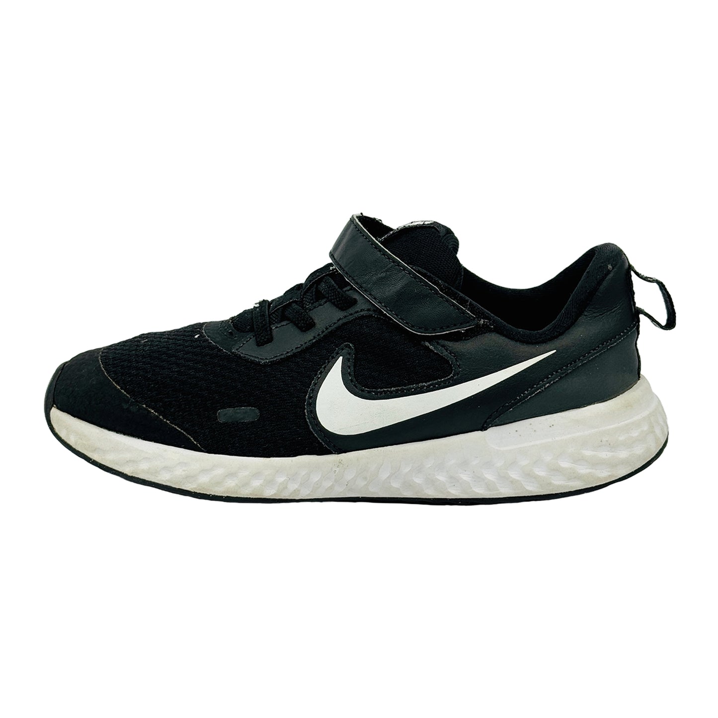Image of Nike Kid's Revolution 5 Shoes (Size 34) - BQ5672-003