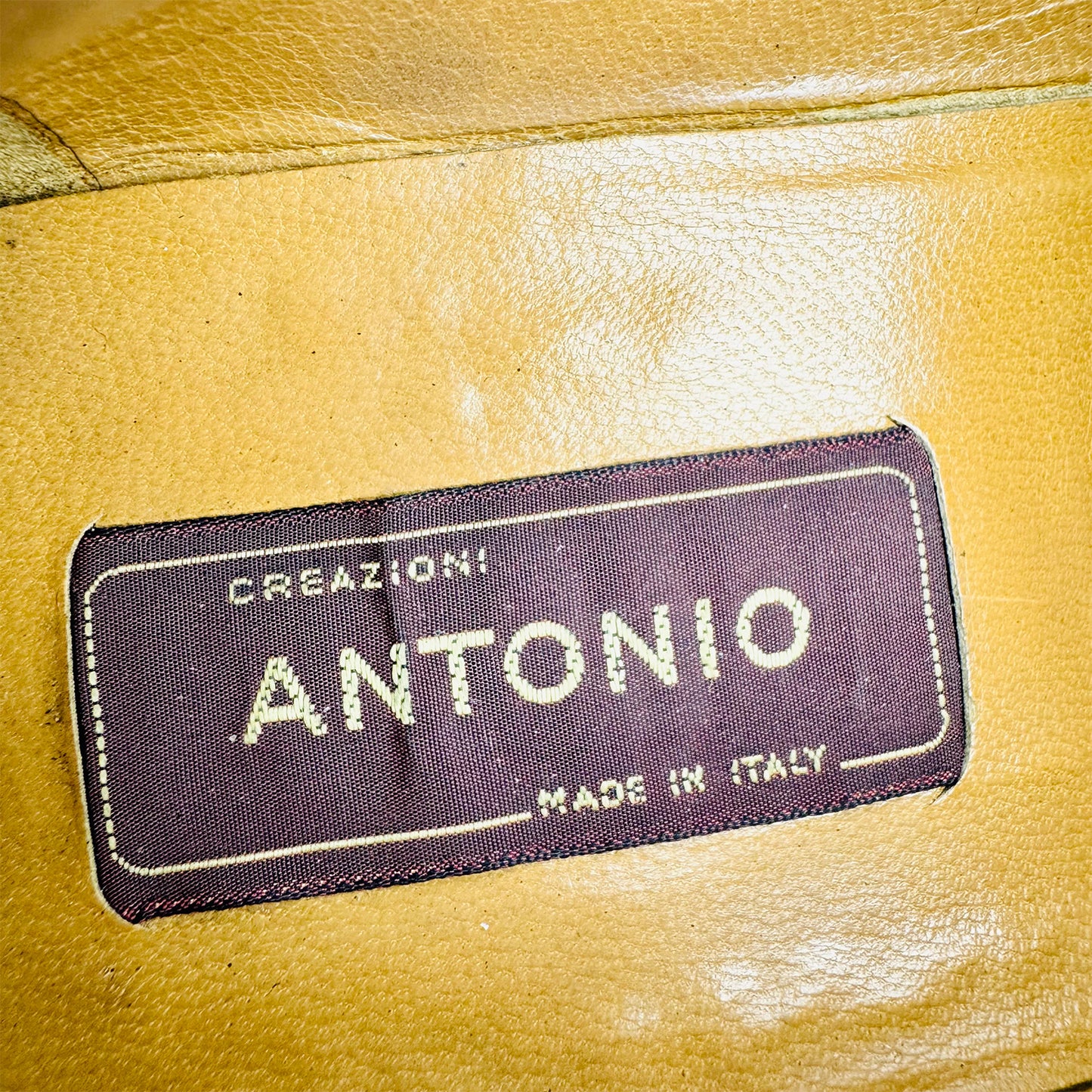 Antonio Men's Black Leather Loafers (Size 41/41.5)