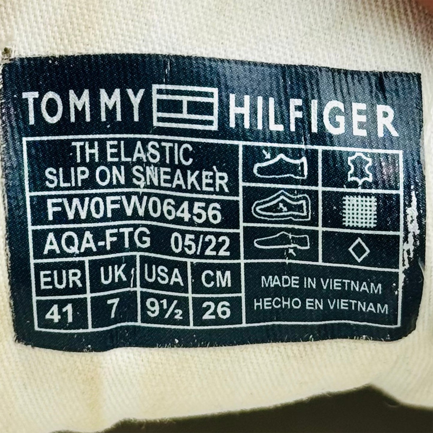 Tommy Hilfiger Elastic Slip-On Sneakers (Size 41) - FW0FW06456