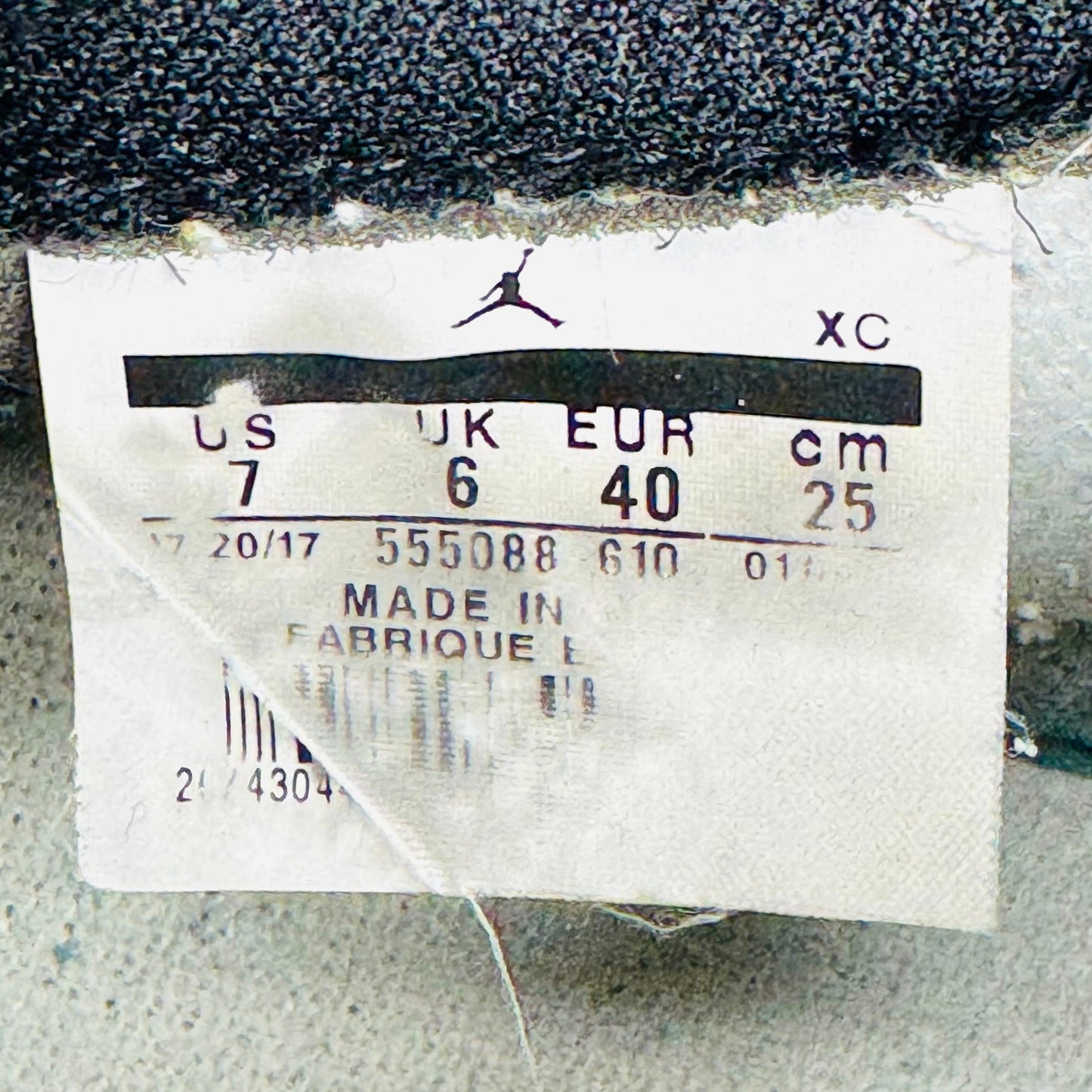 Nike Air Jordan 1 Retro High OG 'Bred Toe' Sneakers (Size 40) - 555088-610