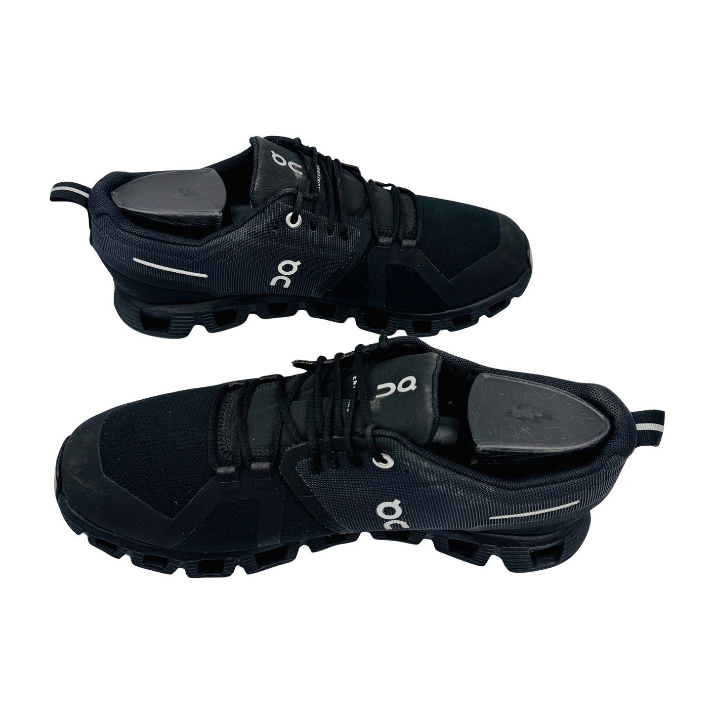 On Running Cloud 5 Waterproof Shoes (Size 39) - 59.98838
