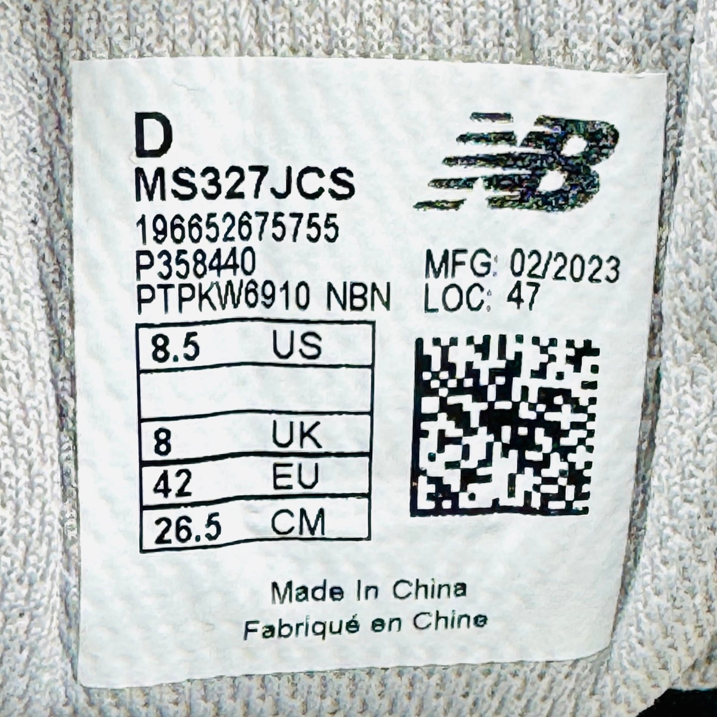 New Balance 327 Grey Sneakers (Size 42) - MS327JCS