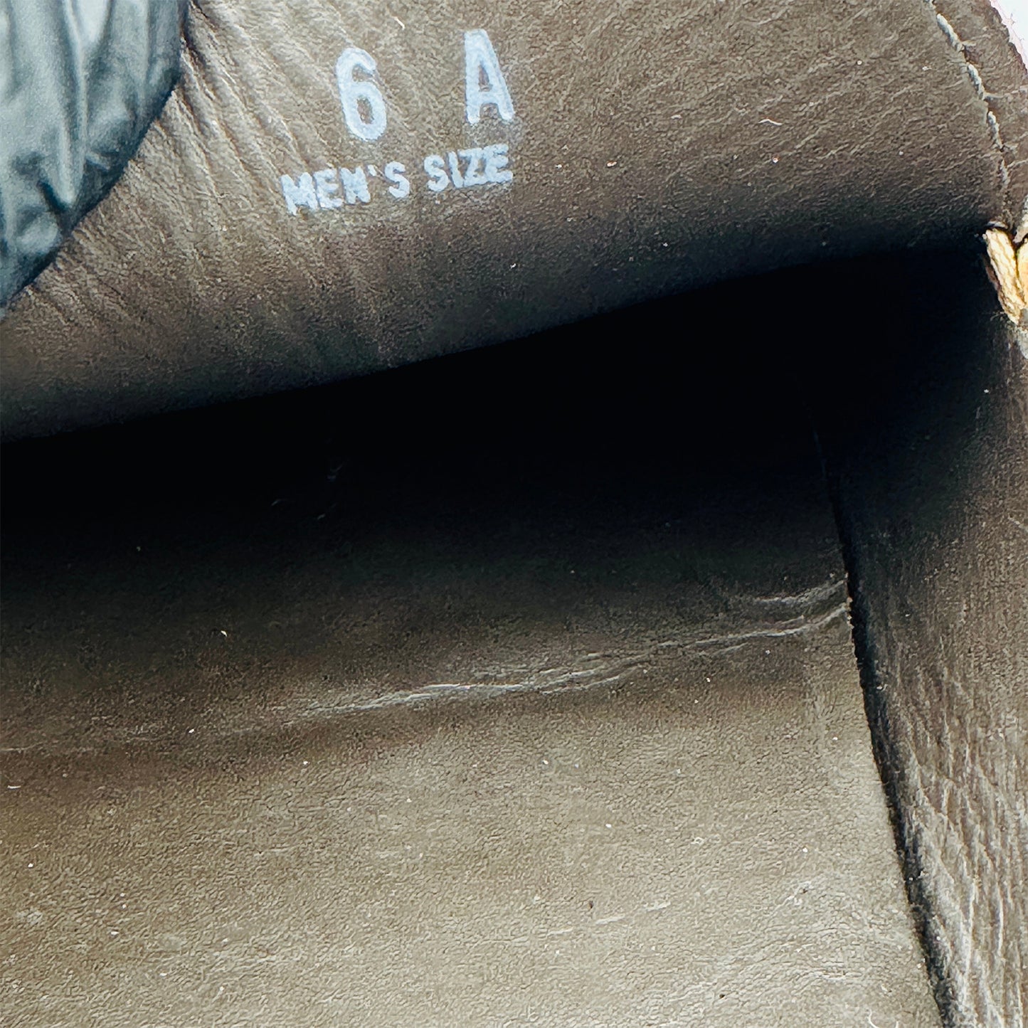 Tod’s Brown Textured Leather Italian Loafers (Size 40/40.5)