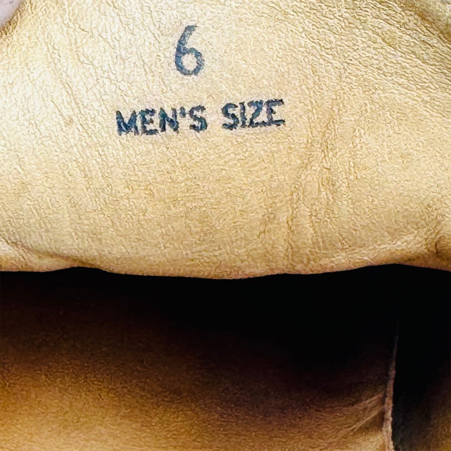 TOD'S Men's Green Gommino Driving Loafer (Size 41/41.5)