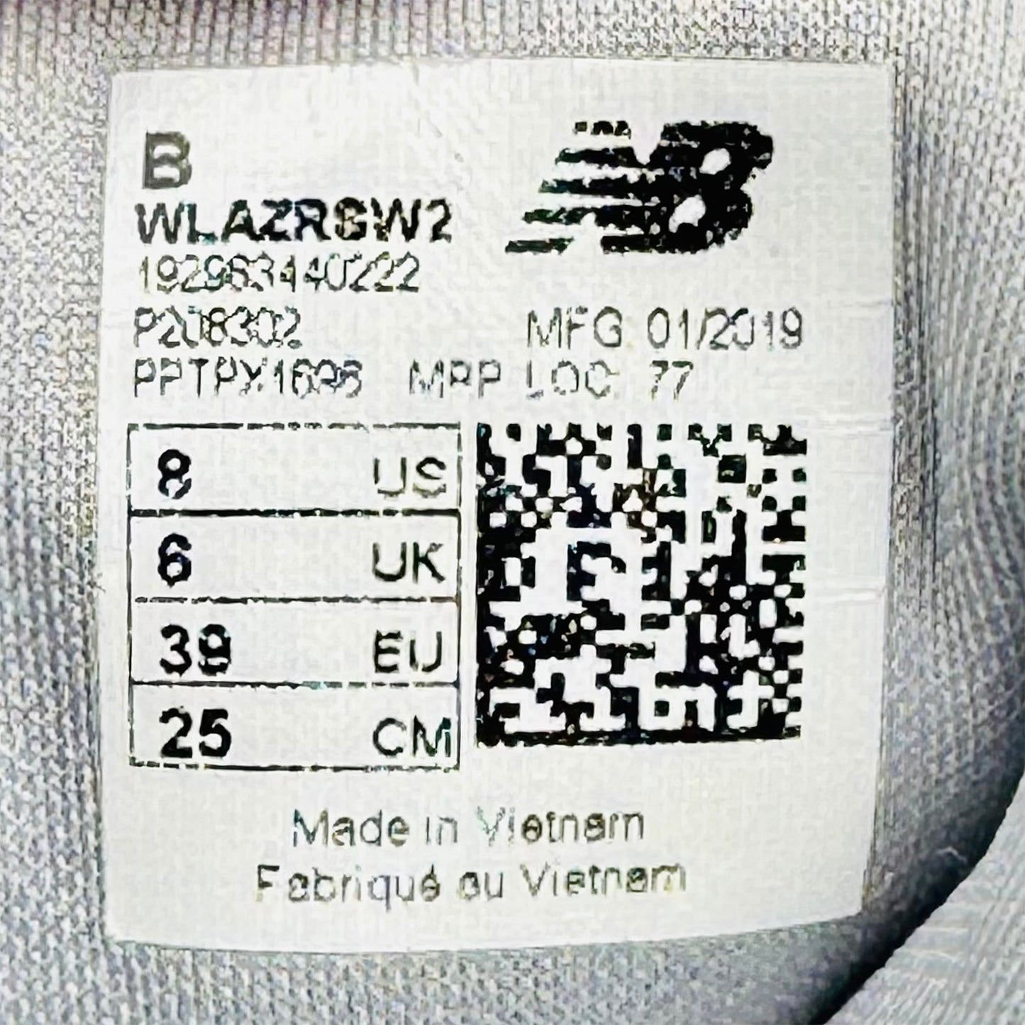 New Balance Fresh Foam LAZR v2 Shoes (Size 39) - WLAZRSW2