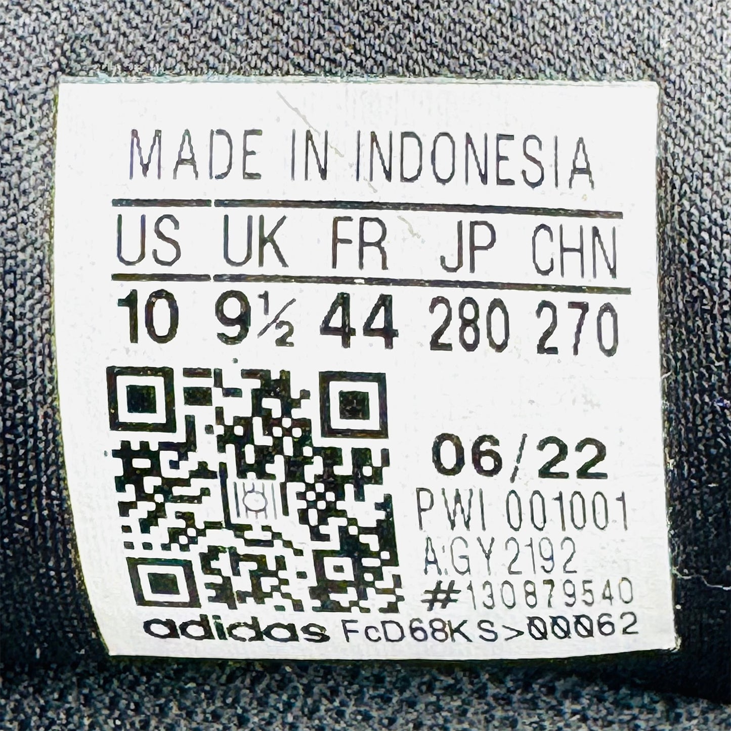 Adidas Men's EQ21 Run Shoes (Size 44) - AGY2192