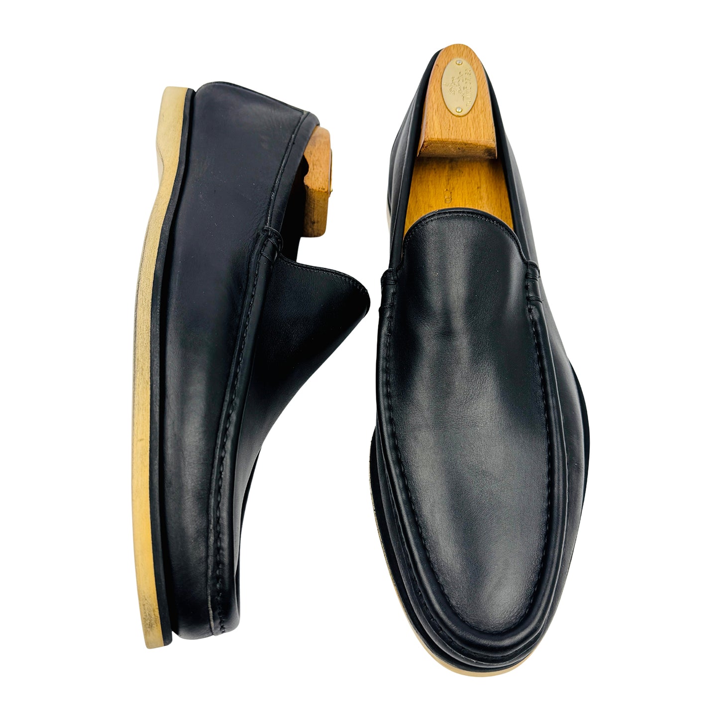 Gucci Men's Black Leather Loafers (Size 42.5)