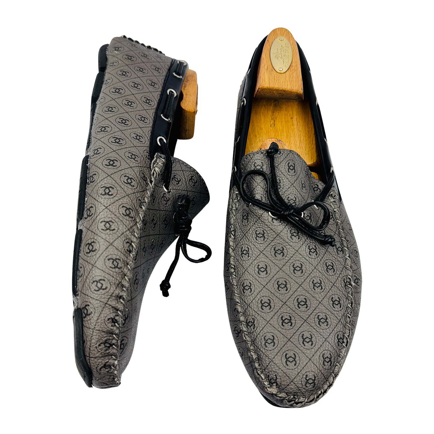 Milano Grey Leather Logo Embossed Loafers (Size 42/42.5)