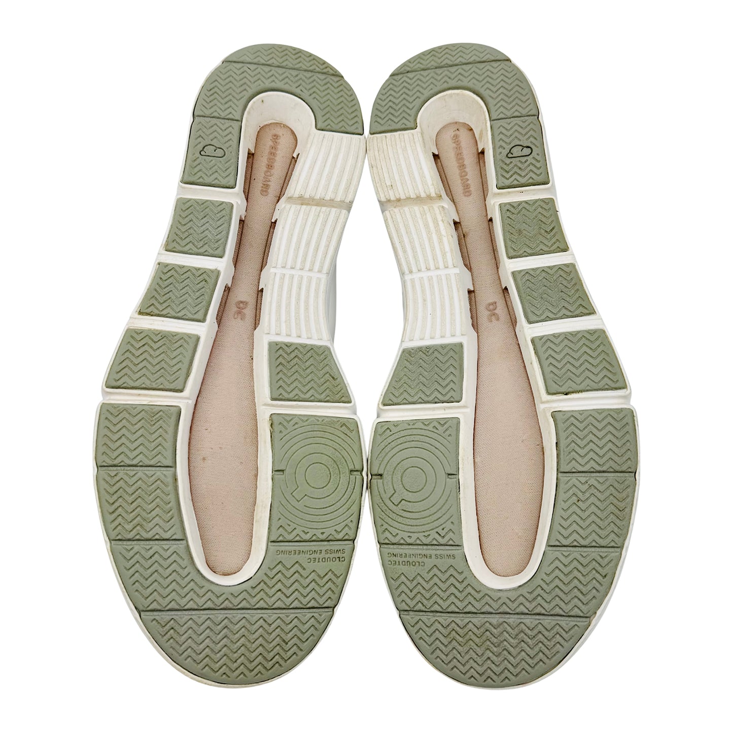 On Running THE ROGER Advantage Sneakers (Size 40) - 48.99454