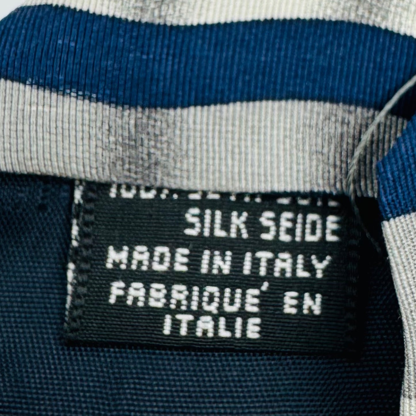 Giorgio Armani Blue 'Wavy Diagonal Stripes' Tie (Size Regular)