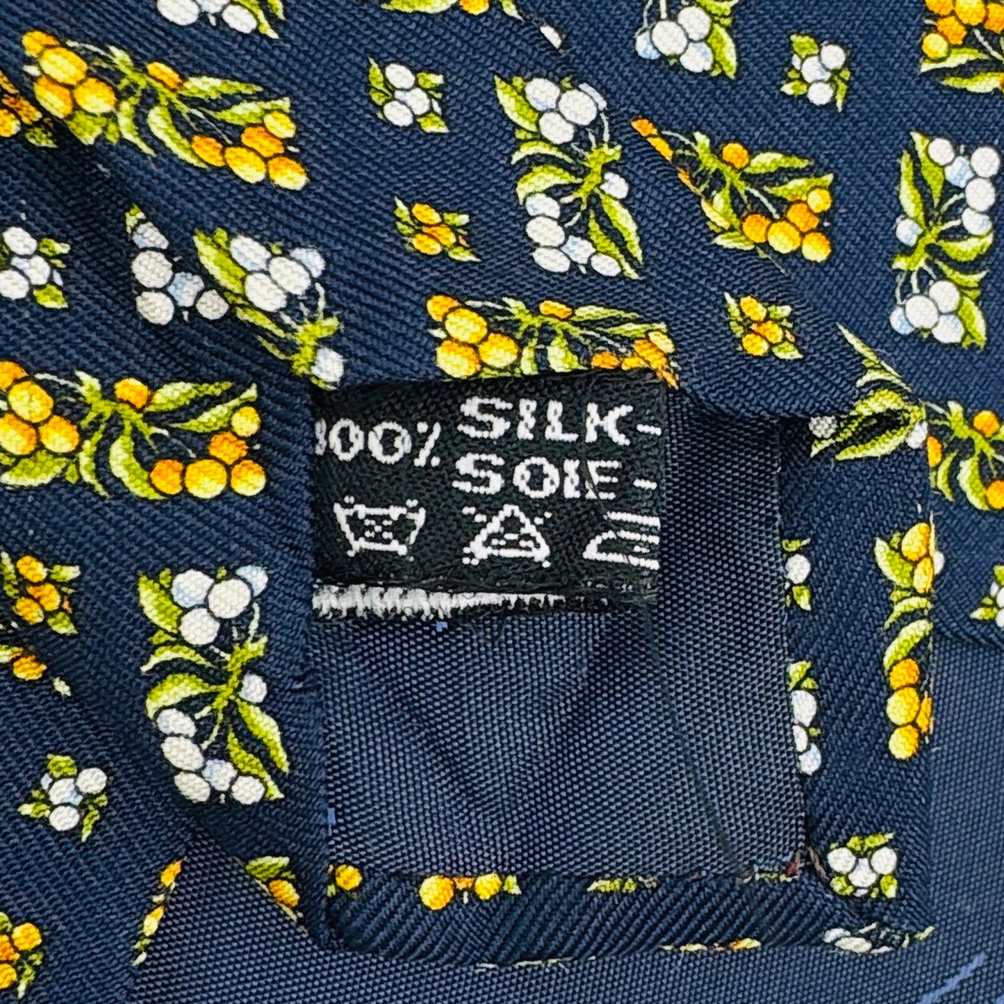 Salvatore Ferragamo Navy Blue 'Floral Pattern' Tie (Size Regular)