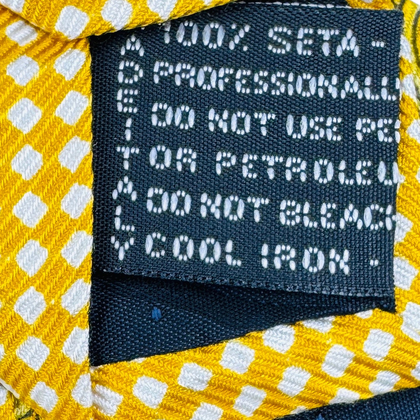 Gianni Versace Yellow 'Baroque Pattern' Silk Tie (Size Regular)