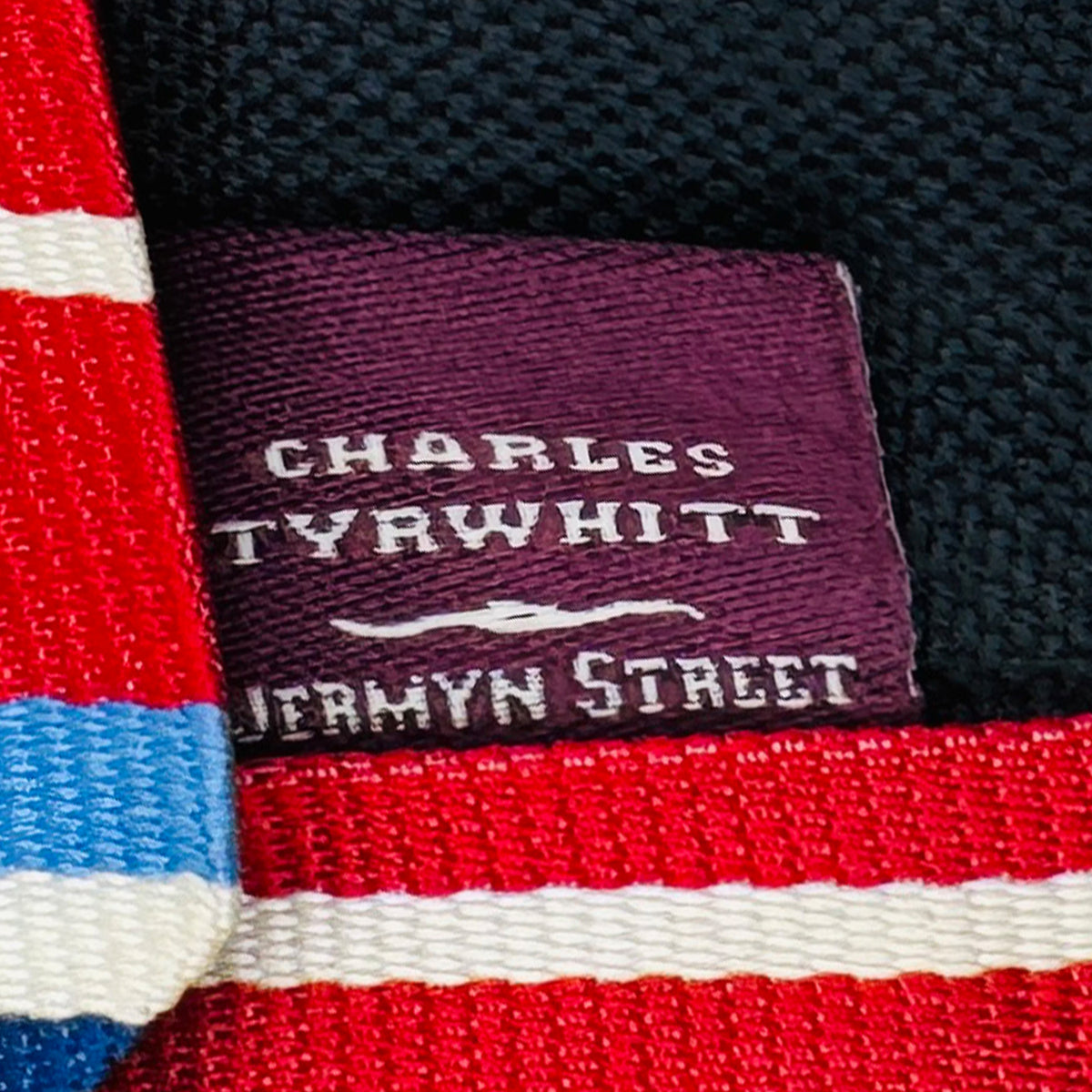 Charles Tyrwhitt Red Diagonal Stripes Tie (Size Regular)