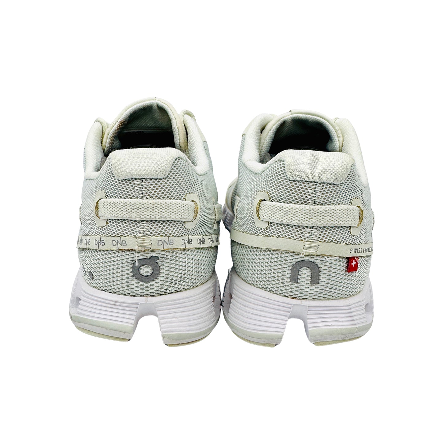 On Cloud 5 White Running Shoes (Size 39) - 59.98775
