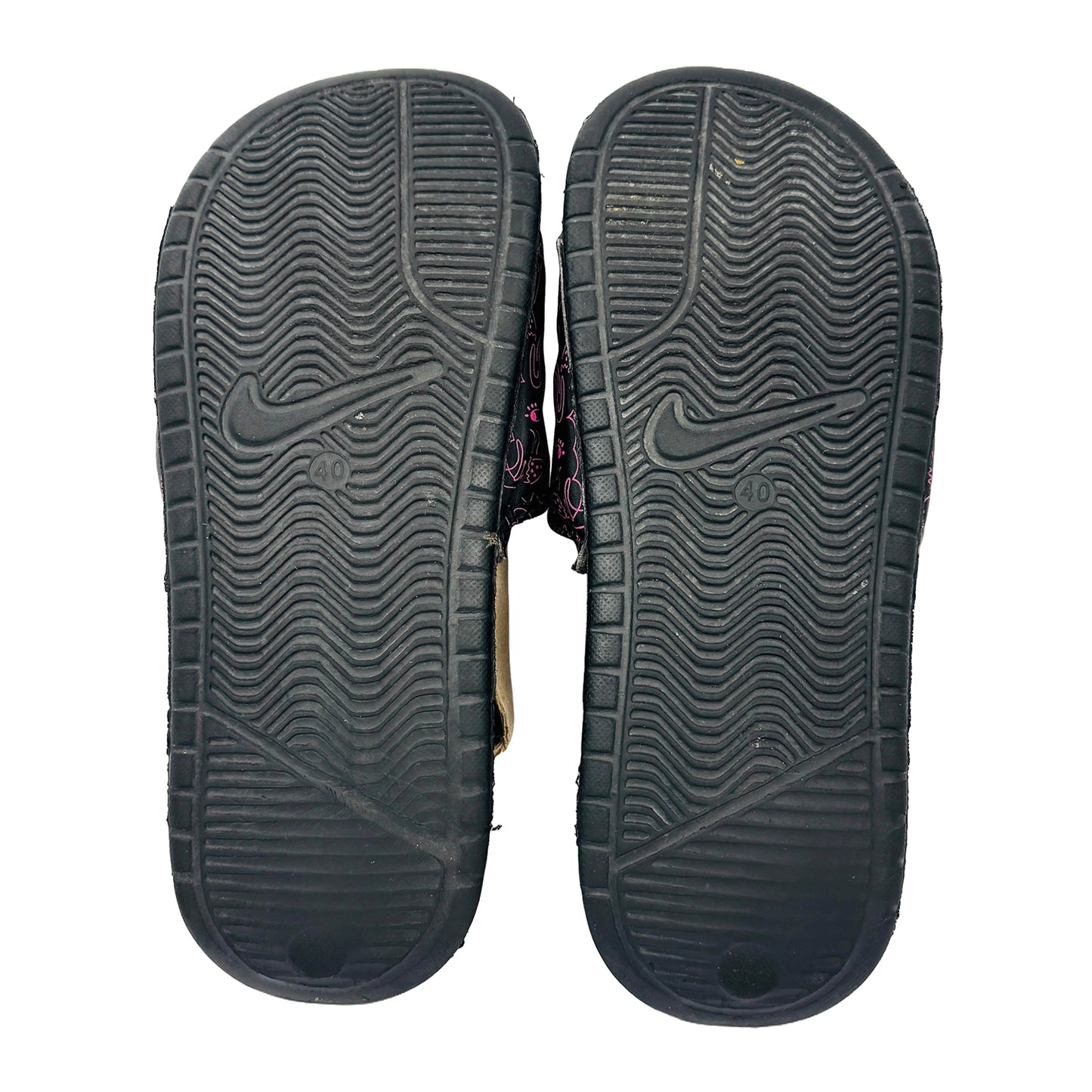 Outsole image of Nike Women's JDI Benassi Doodle Slides (Size 40)