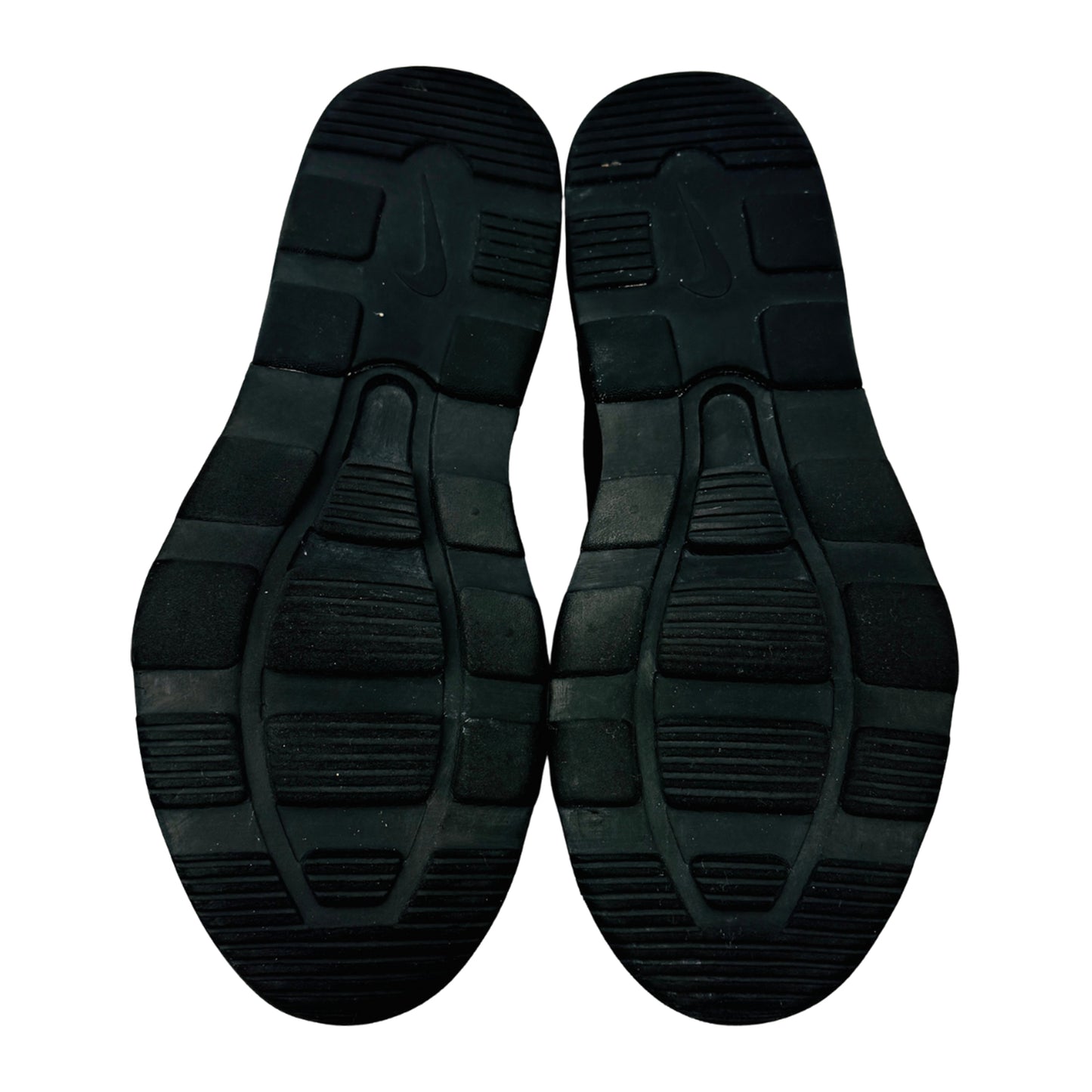 Outsole image of Nike Air Max Motion 2 Black Sneakers (Size 42/42.5) - AO0266-004