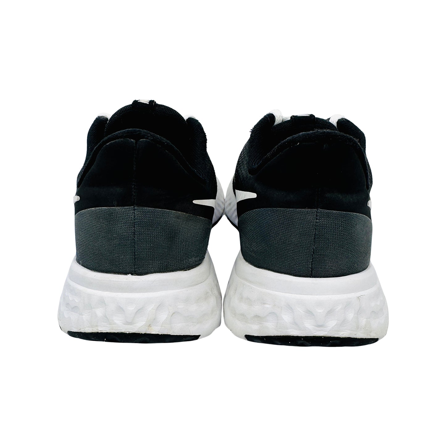 Nike Men's Revolution 5 Black White Sneakers (Size 41) - BQ3204-002