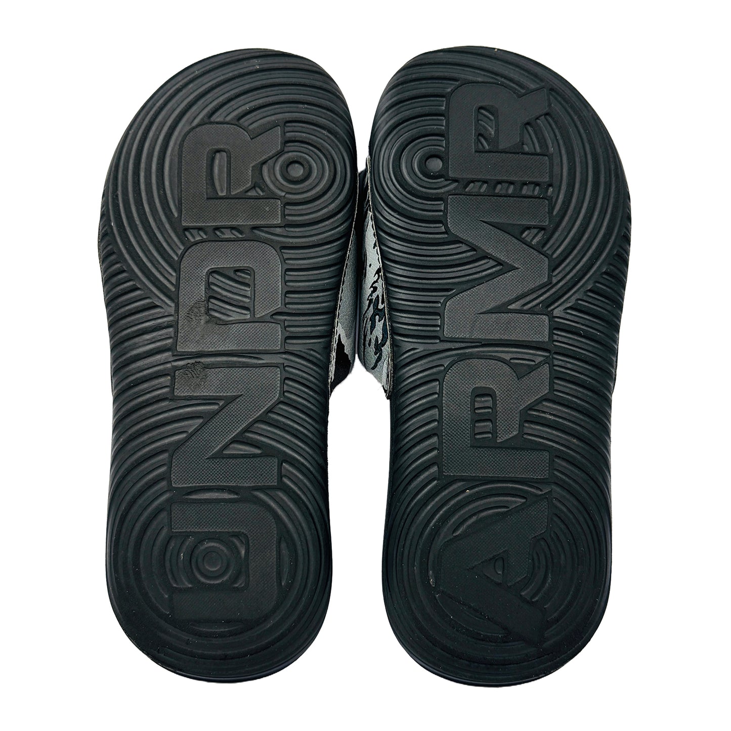 Outsole image of Under Armour Boy's Gray Slippers (Size 35) - 3024438-001