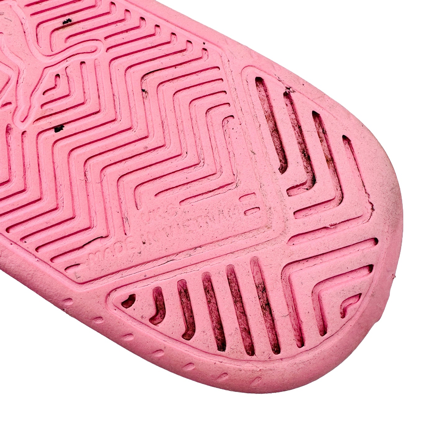 Outsole Closeup image of Puma Women's Cool Cat 2.0 Slippers (Size 39/39.5) - 390881_08