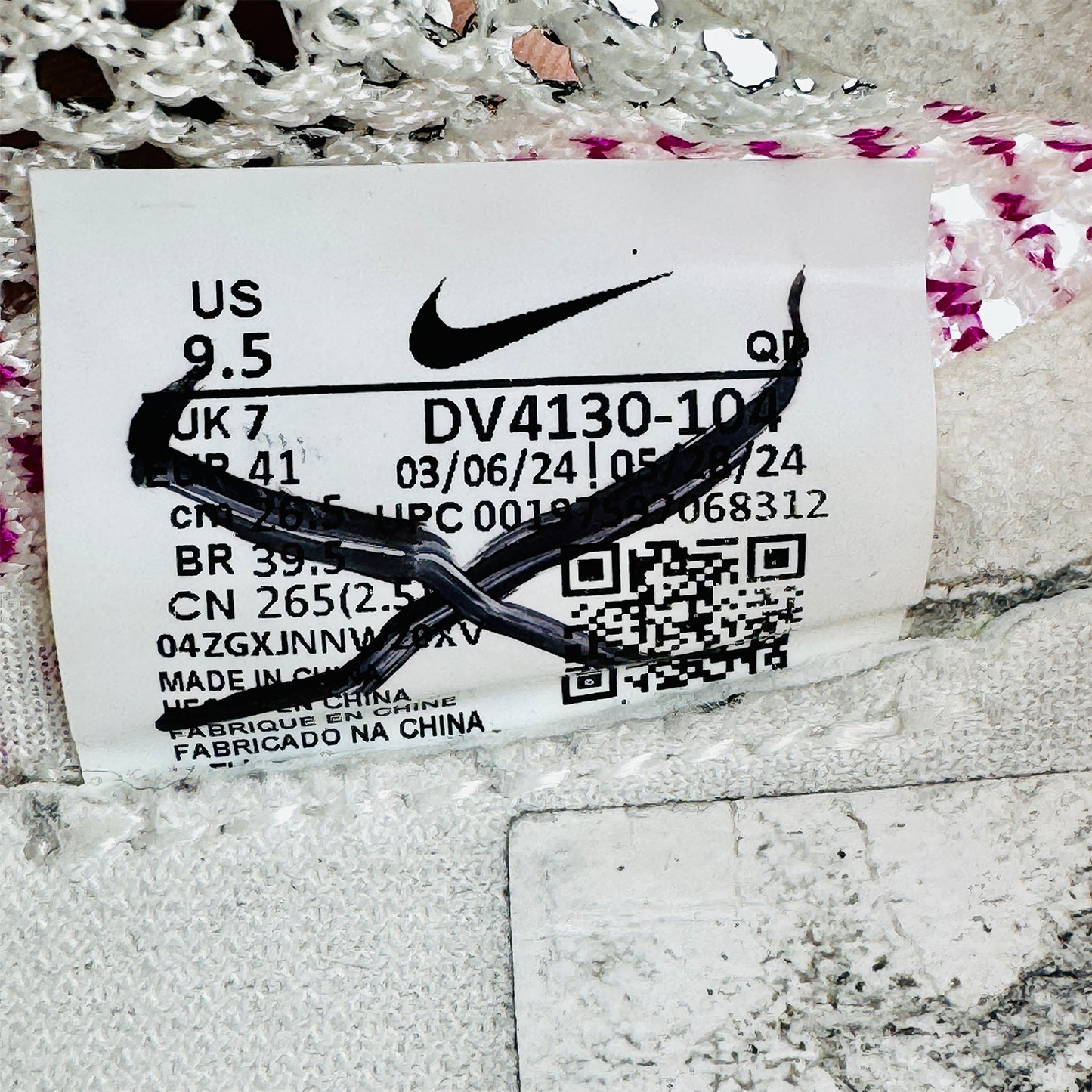 Nike ZoomX Vaporfly 3 Shoes (Size 41) - DV4130-104