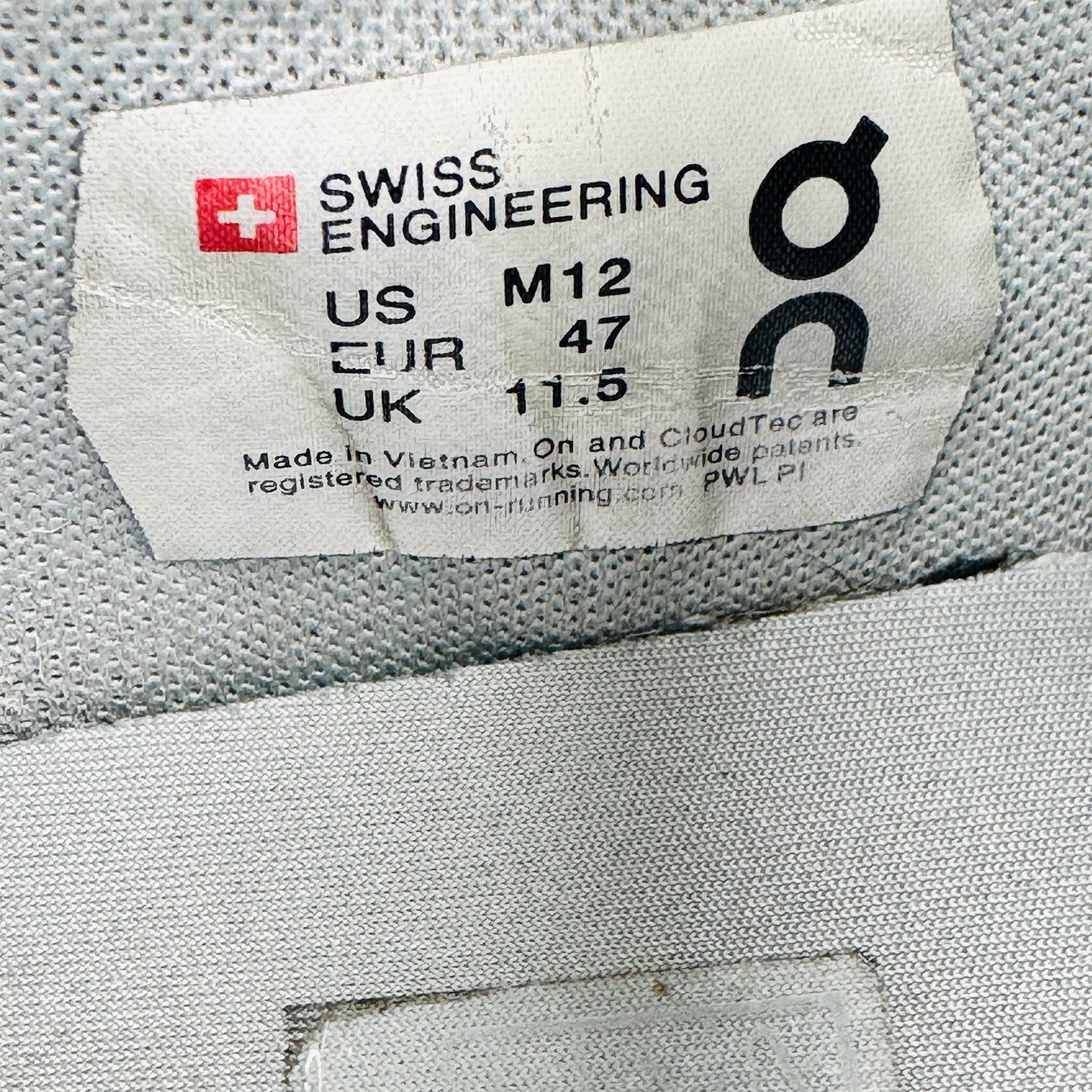 On Men's The Roger 'Centre Court' Sneakers (Size 47) - 48.99438