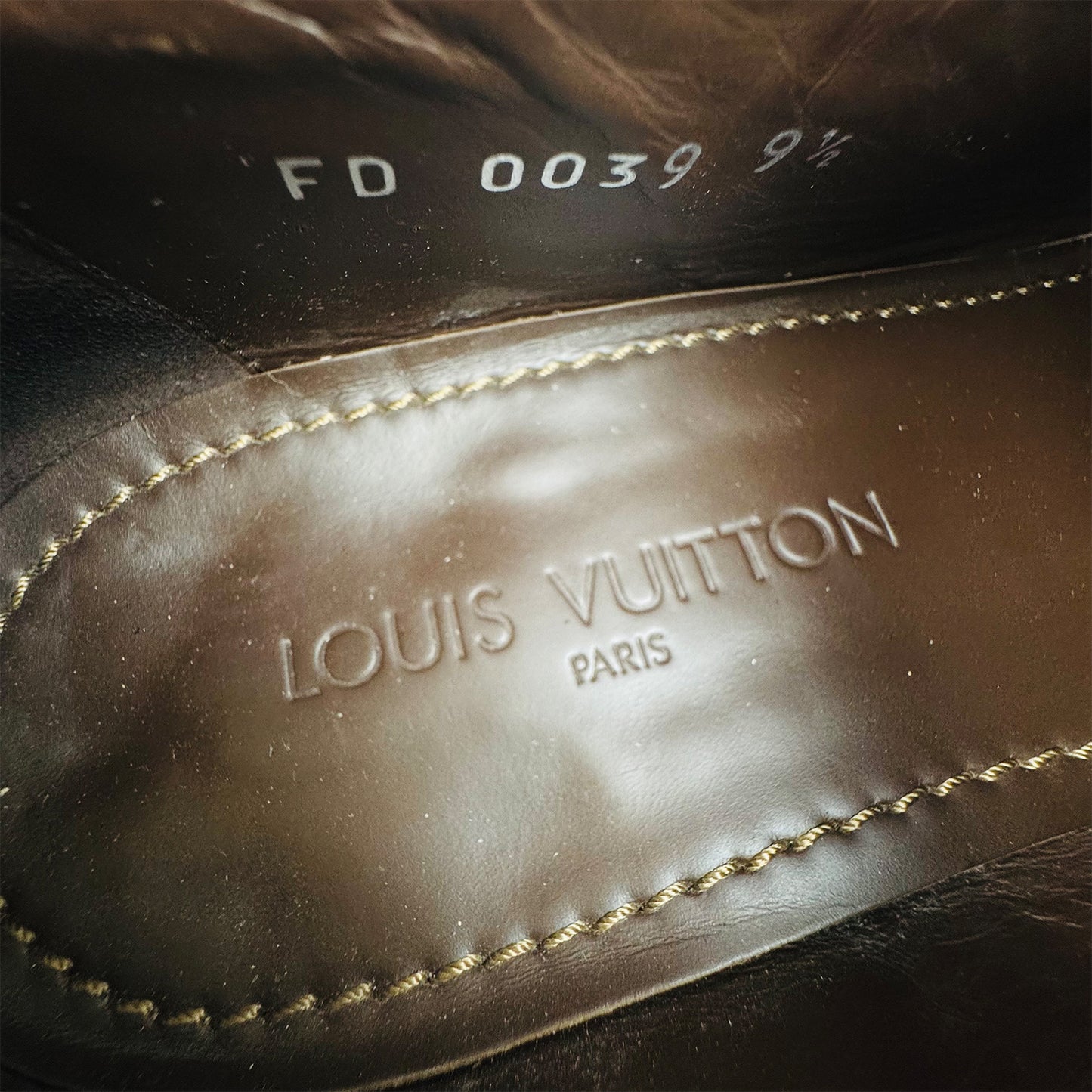 Louis Vuitton Men's Brown Leather Oxfords (Size 43.5)