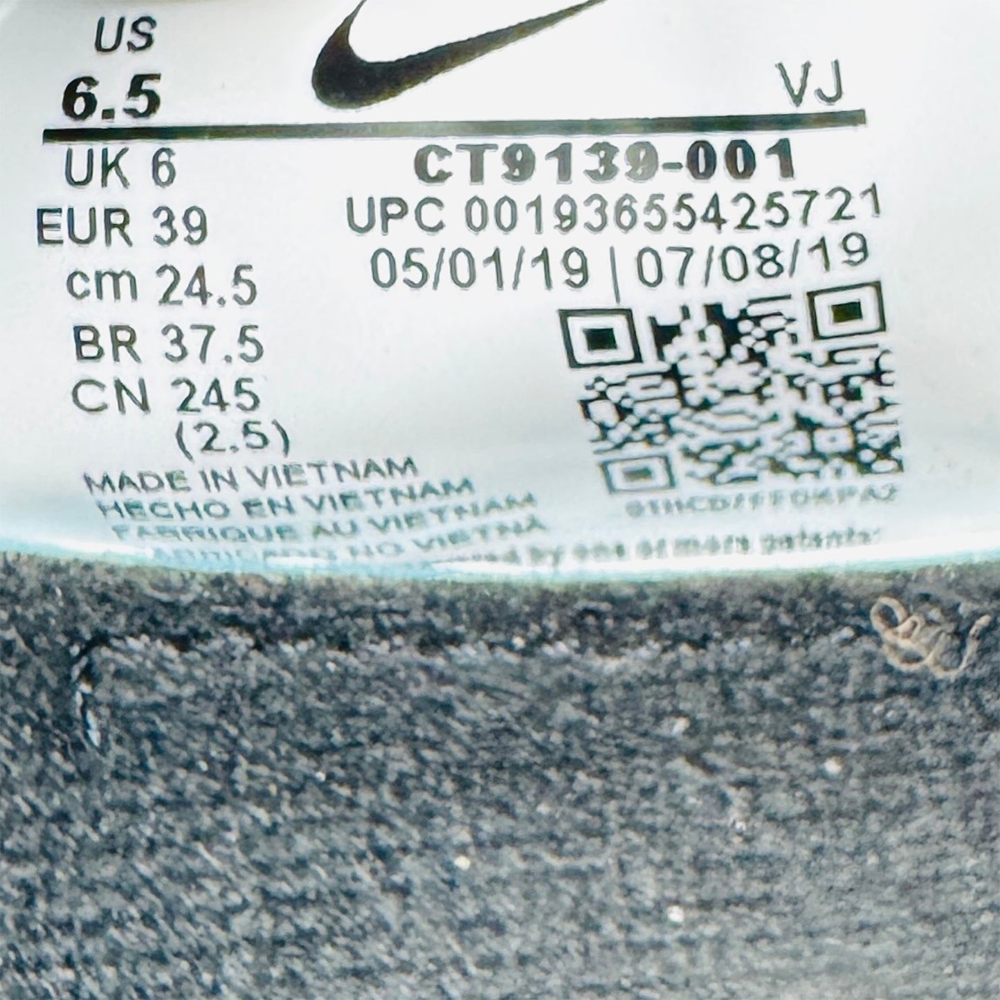 Nike Zoom Fly 3 'Golden Blocks' Shoes (Size 39) - CT9139-001