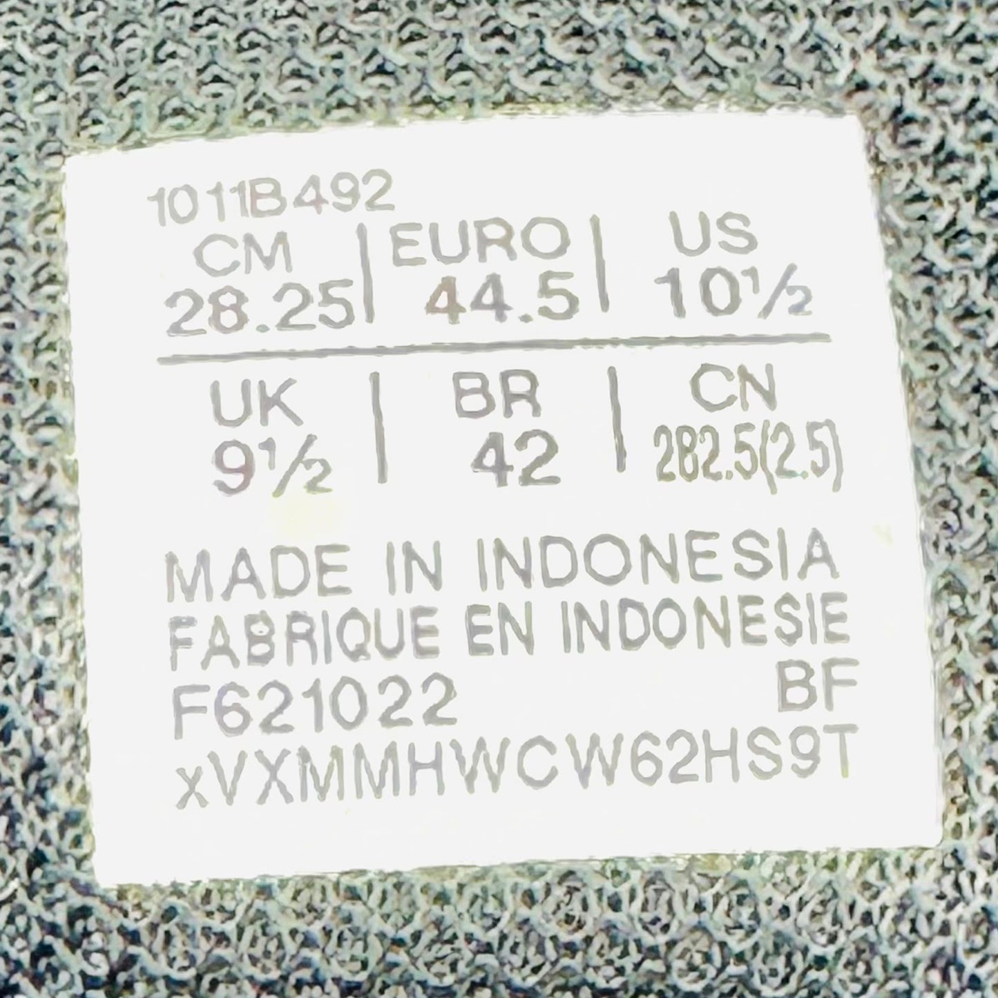 ASICS GEL-Contend 8 Black Shoes (Size 44.5) - 1011B492