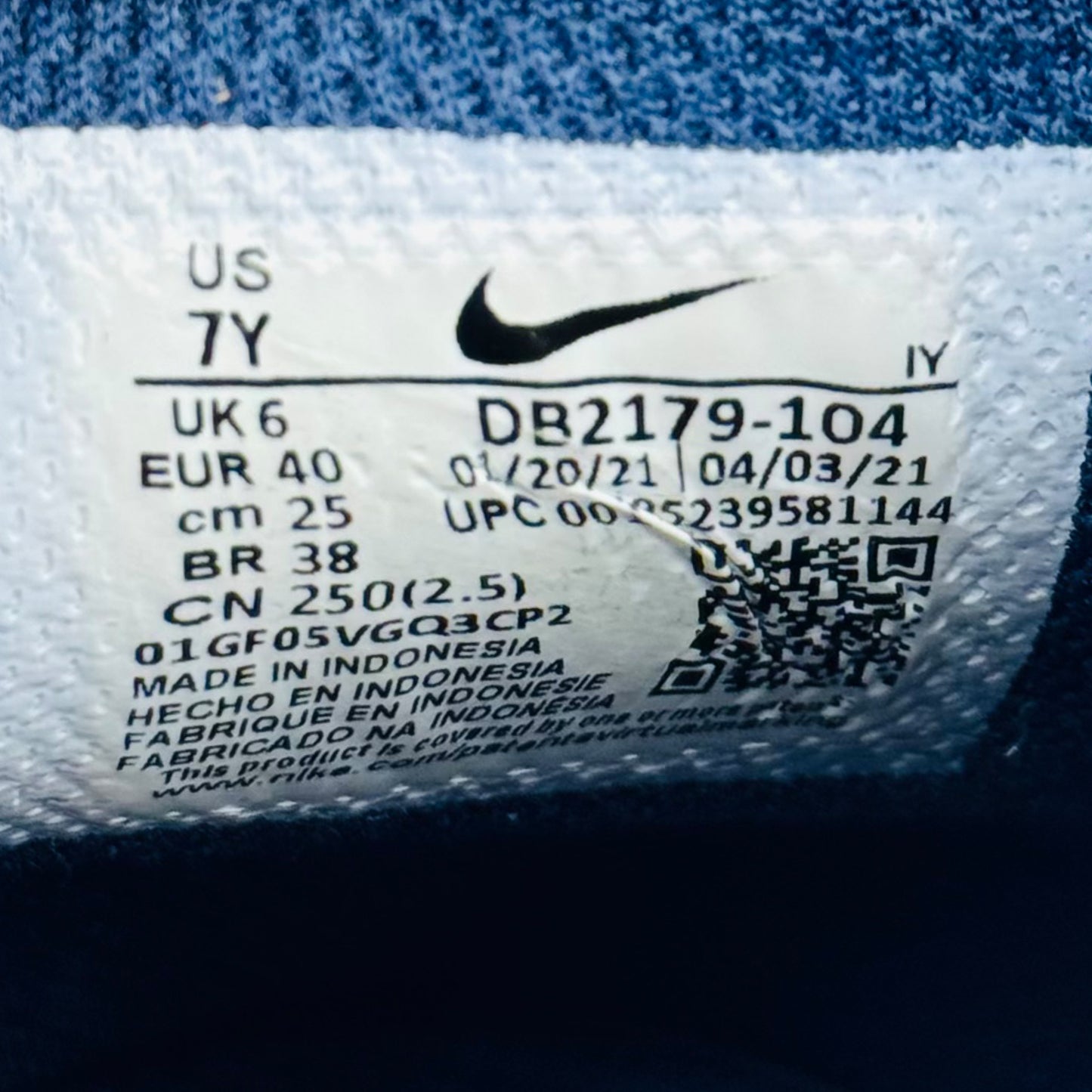 Nike Dunk High GS 'Midnight Navy' Sneakers (Size 40) - DB2179-104
