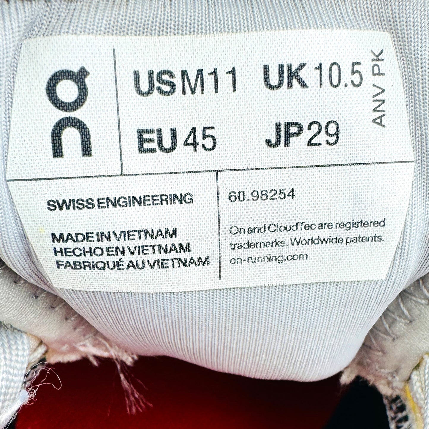 On Running Cloud X 3 Shoes (Size 45) - 60.98254
