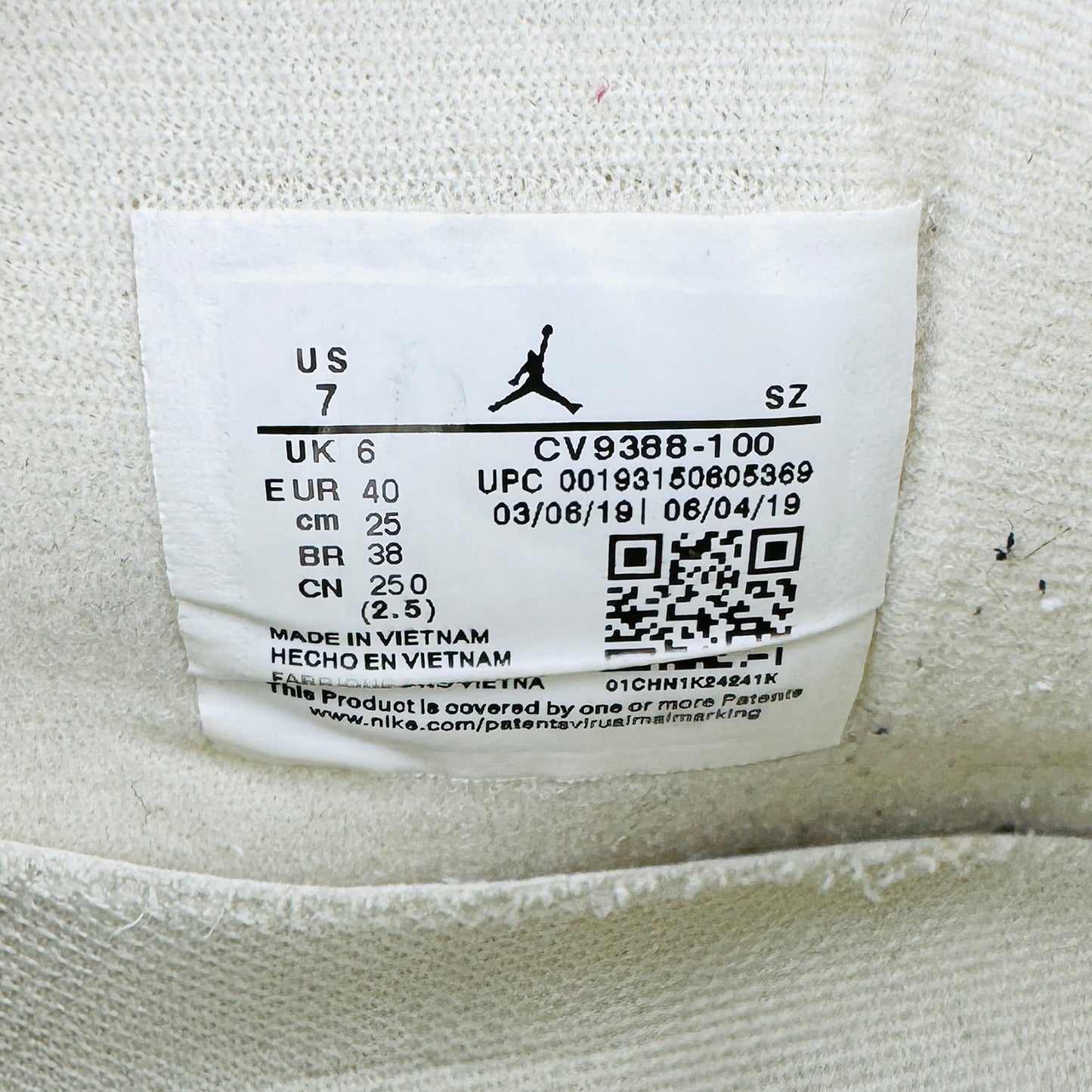 Nike x Off-White Air Jordan 4 Retro Sneakers (Size 40) - CV9388-100