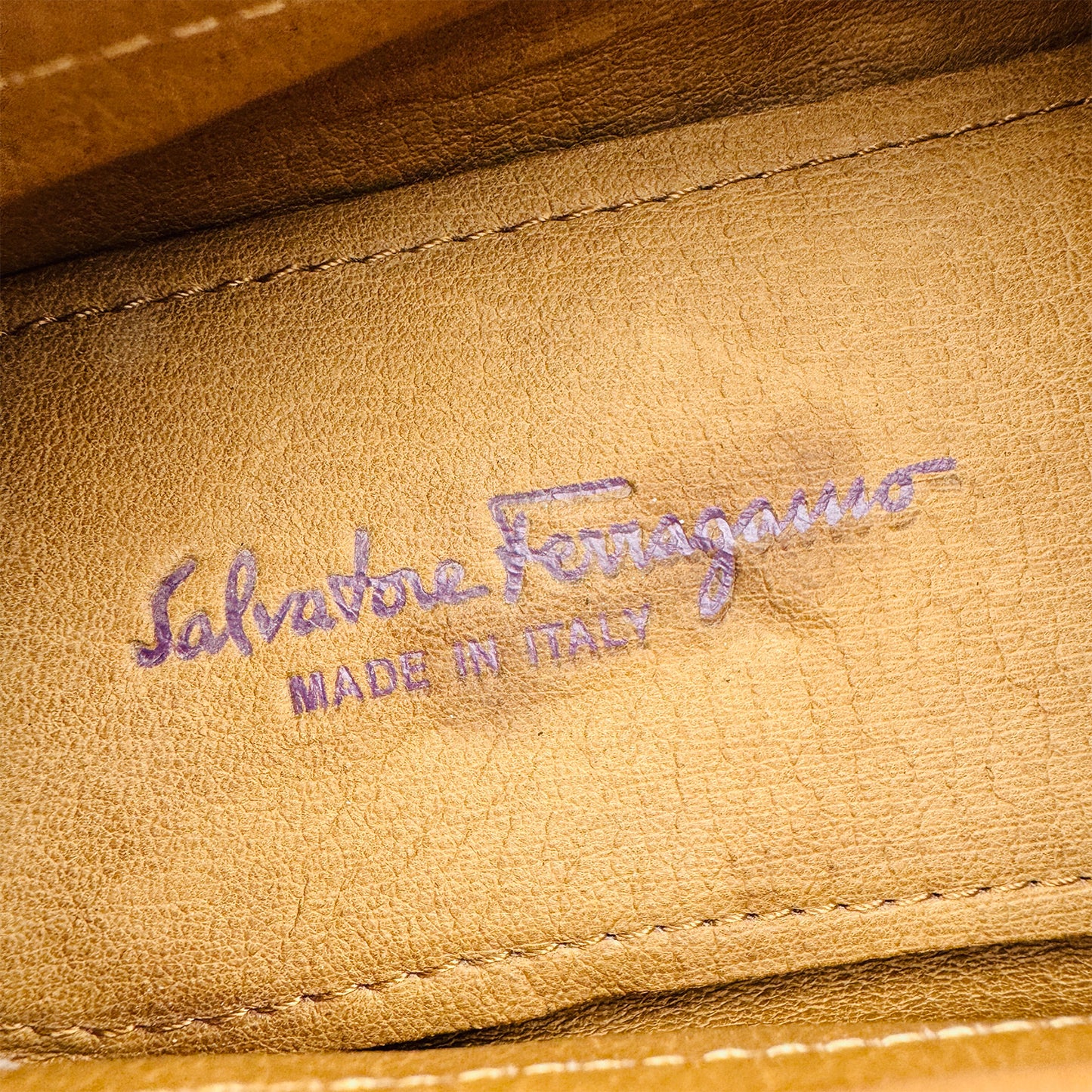 Salvatore Ferragamo Gancini Bit Leather Loafers (Size 40/40.5)