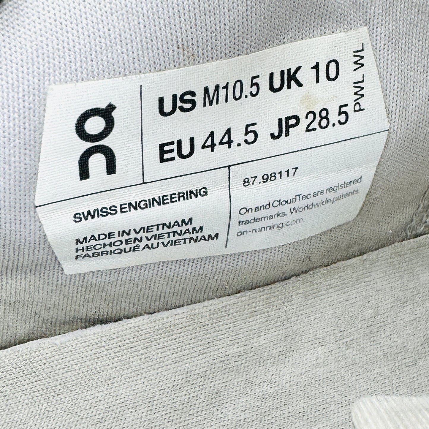 On Men's Cloudrift 'Undyed White' Shoes (Size 44.5) - 87.98117