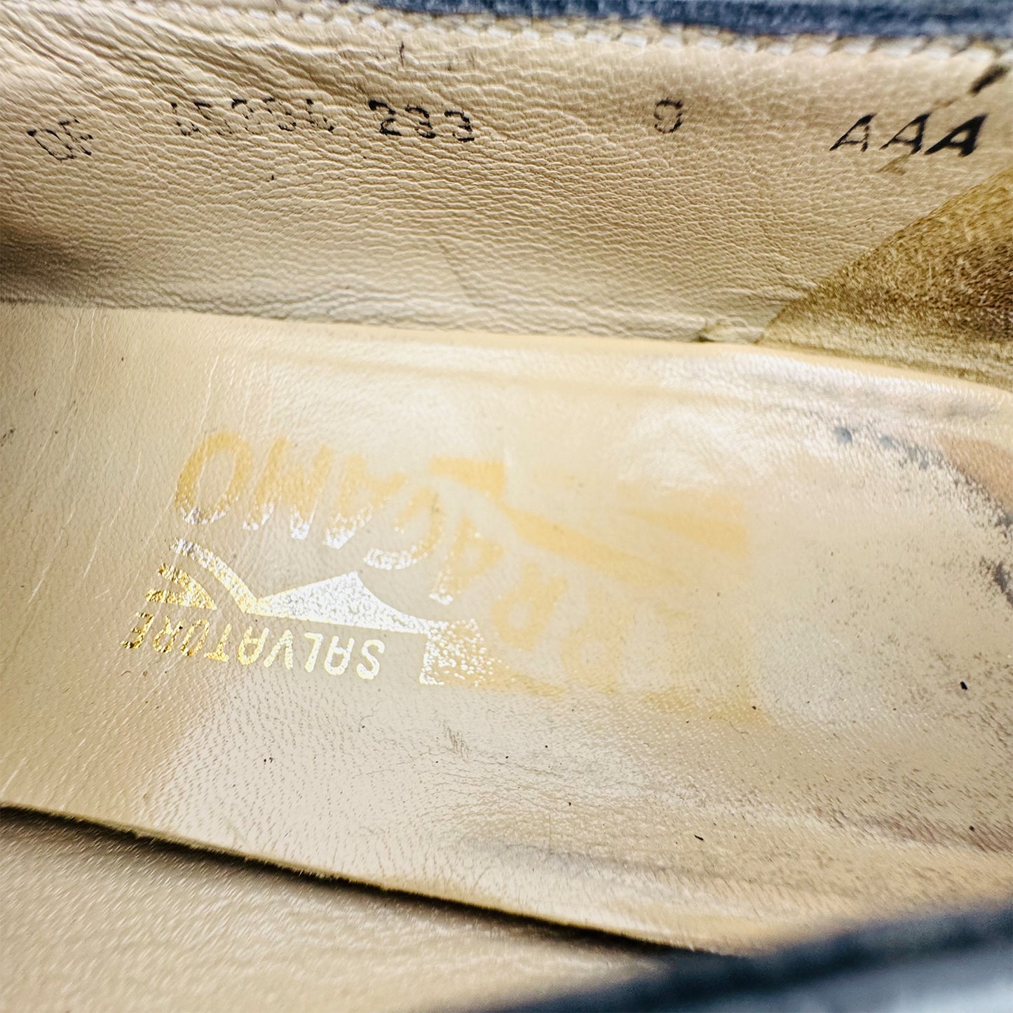 Salvatore Ferragamo Alligator Effect Leather Loafers (Size 39/39.5)