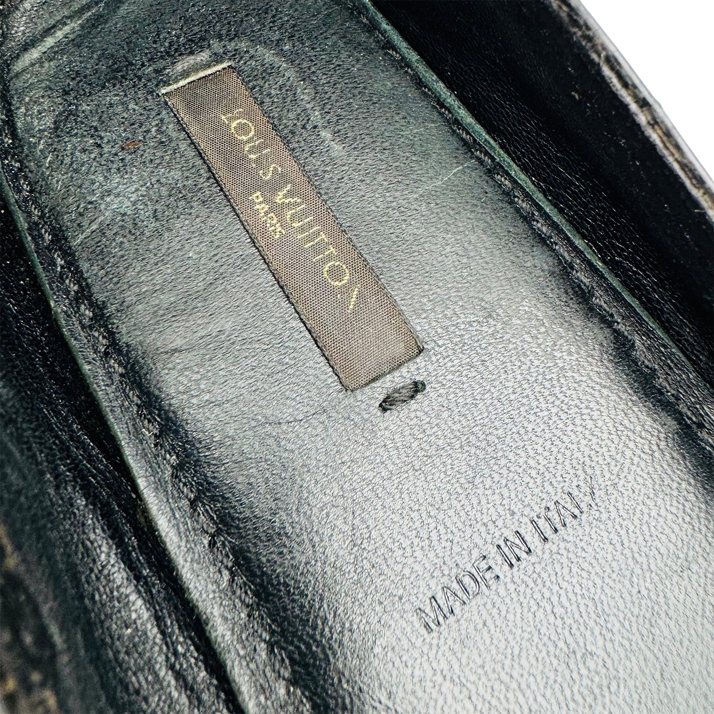 Louis Vuitton Black Patent Leather Flats (Size 39/39.5)