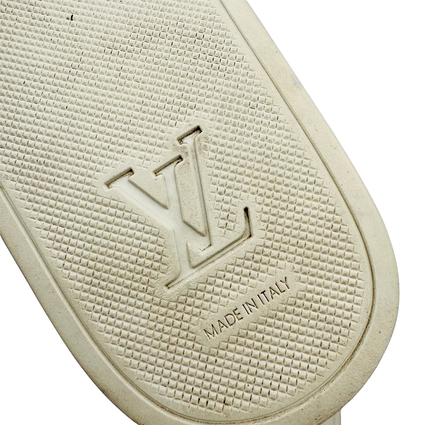 Louis Vuitton Men`s Waterfront White Slippers (Size 42/42.5)