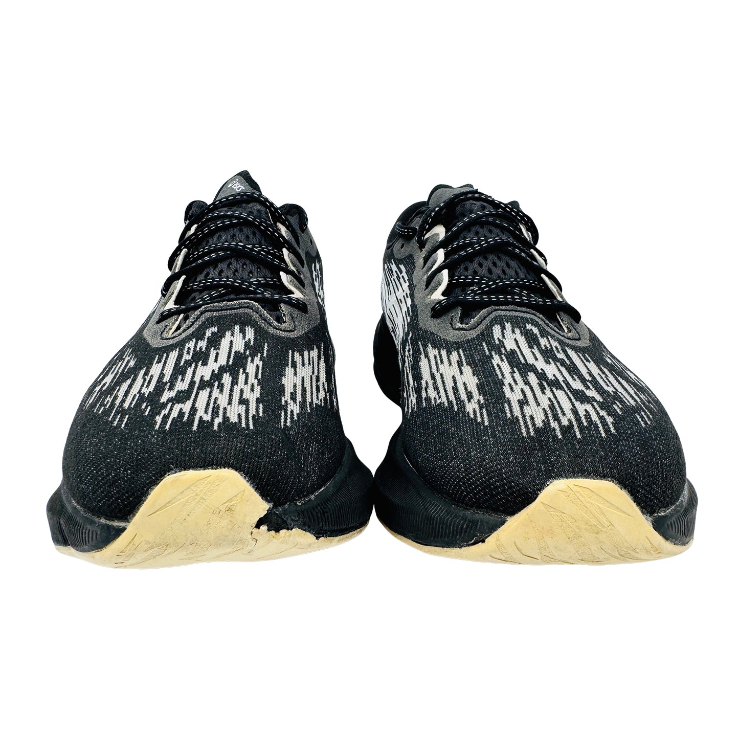 Asics Men's Novablast 3 Shoes (Size 44) - 1011B458