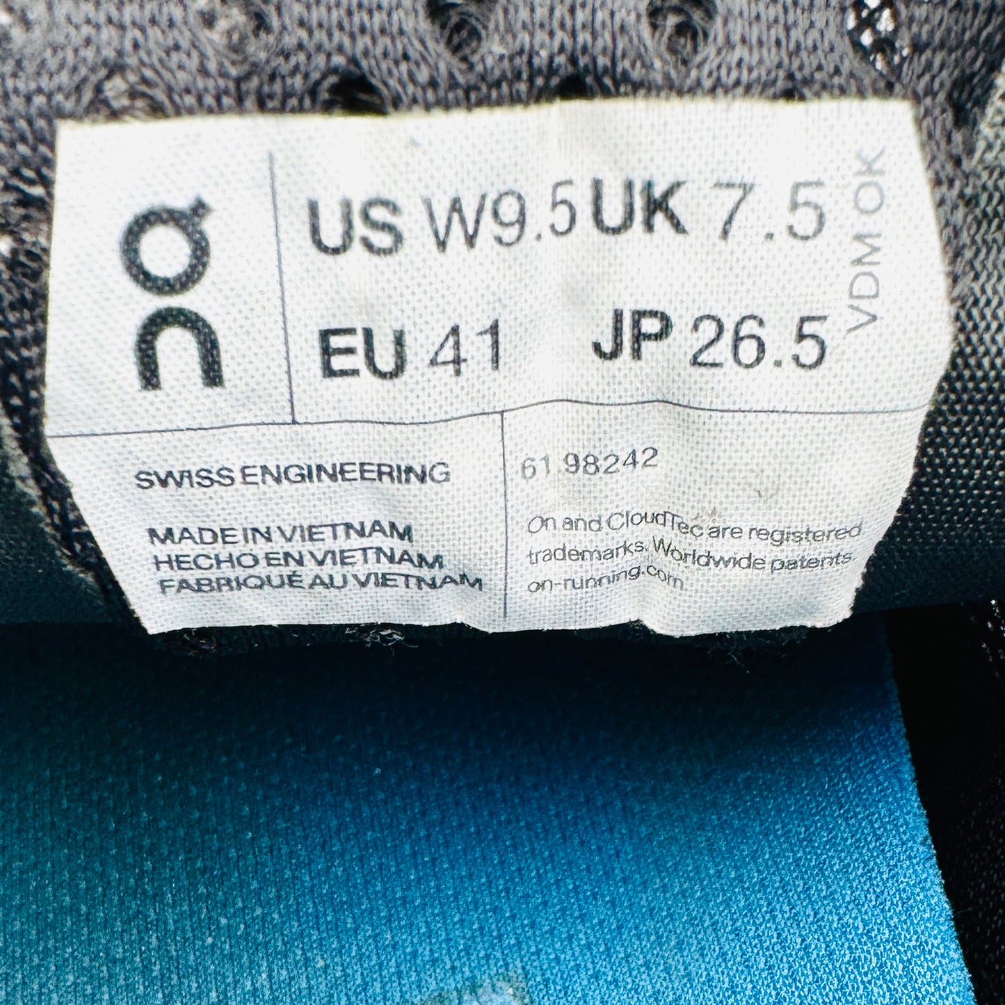 On Cloudmonster 'Nimbus' Shoes (Size 41) - 61.98242
