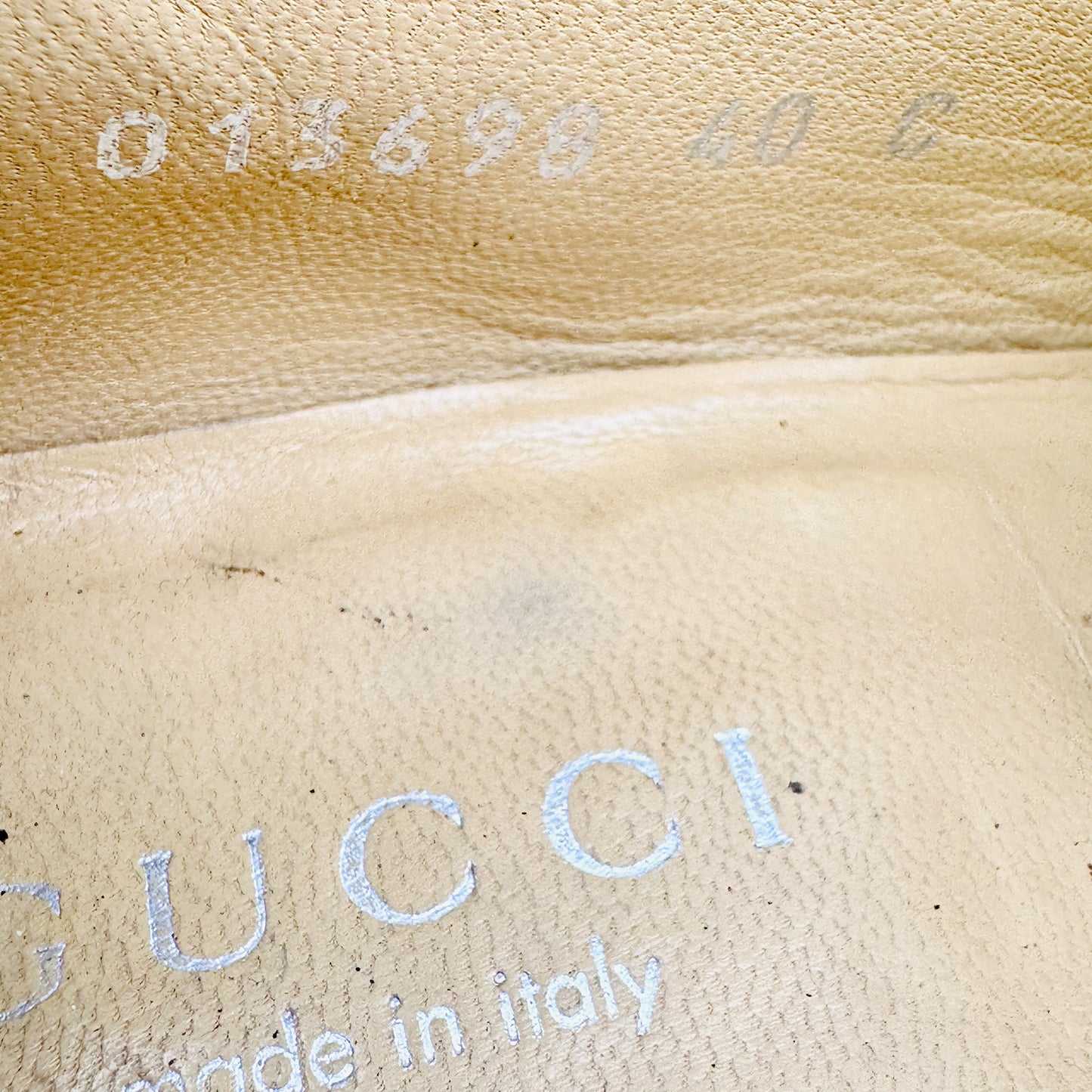 Gucci Men's Black Leather Horsebit Loafers (Size 40/40.5)