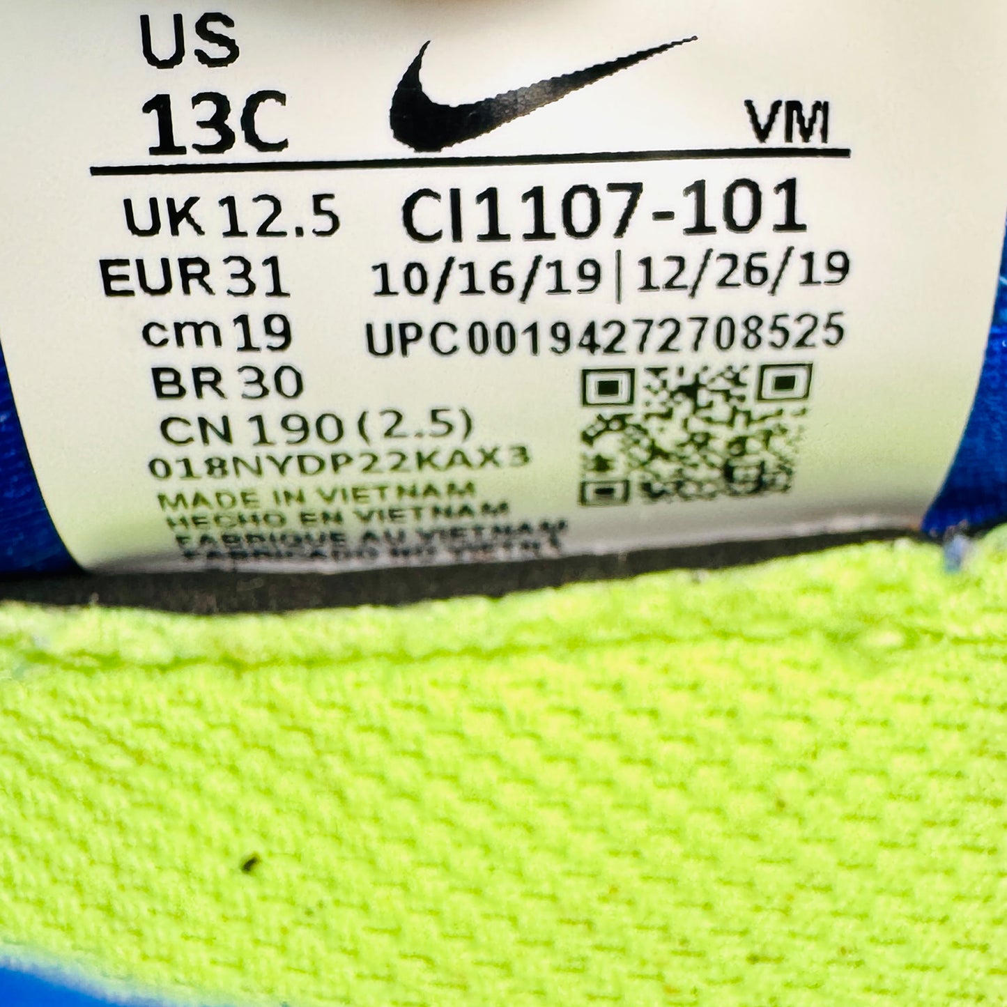 Inside Made, Code, Size printing image of Nike Kid's Air Max 270 Extreme Shoes (Size 31) - CI1107-101