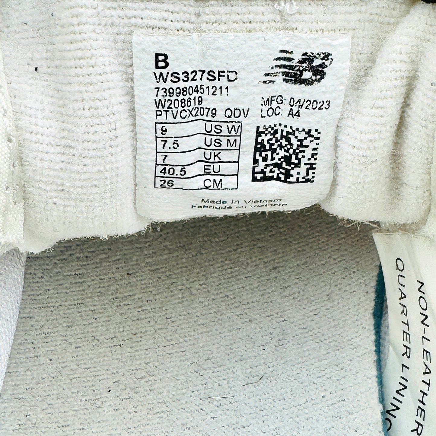 New Balance 327 'Munsell White' Sneakers (Size 40.5) - WS327SFD