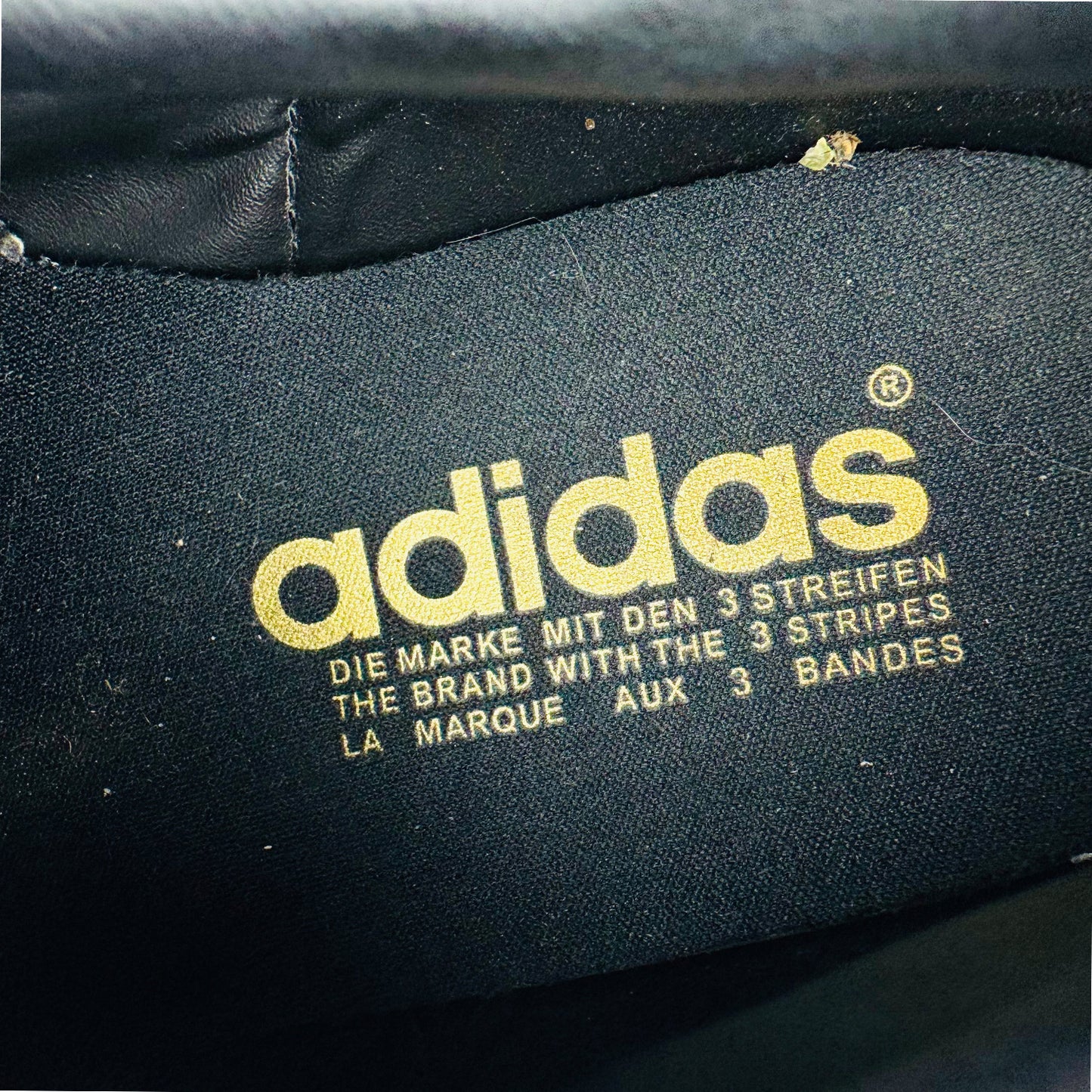Adidas Samba Leather Sneakers (Size 44.5) - 019000