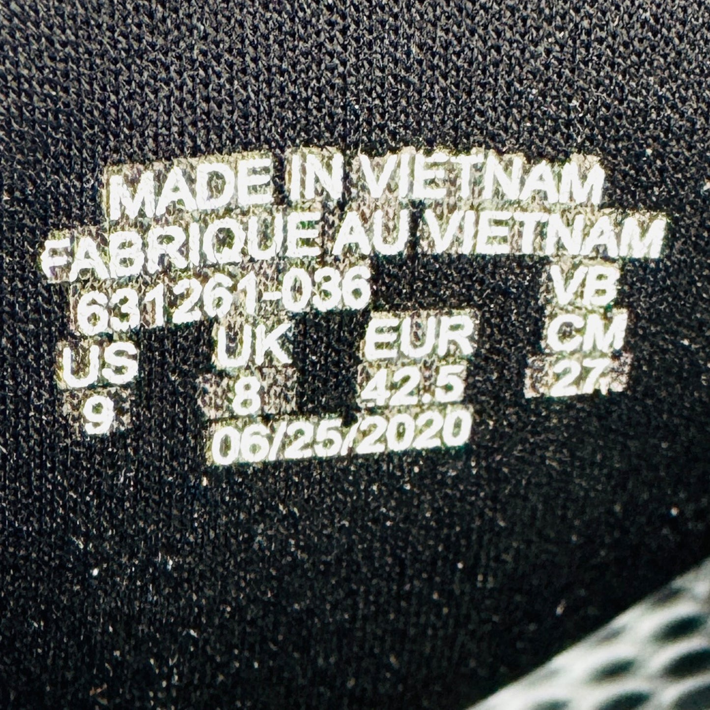 Nike Benassi JDI Slides (Size 42.5) - 631261-036