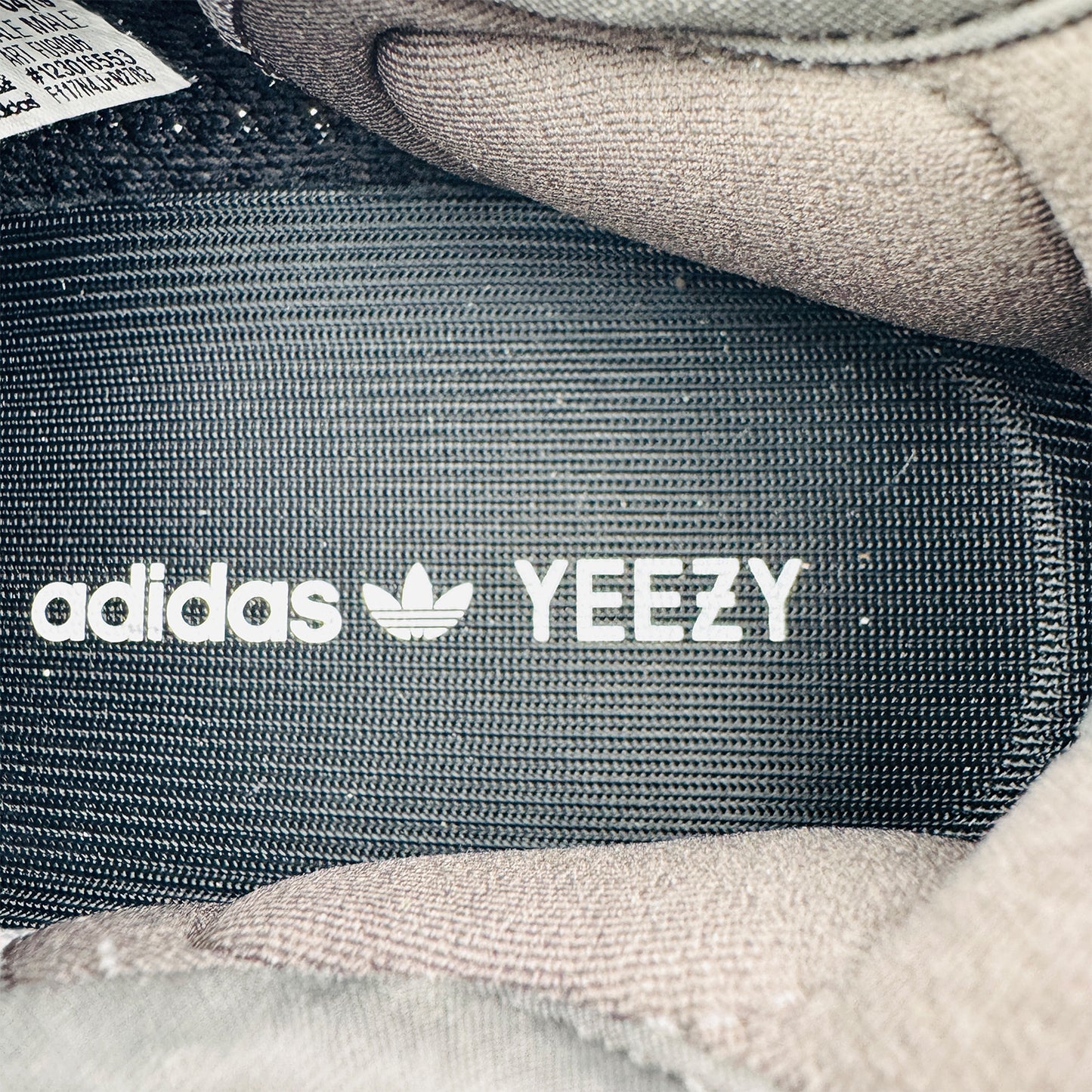 Adidas Yeezy Boost 350 V2 Black Sneakers (Size 40/40.5) - FU9006