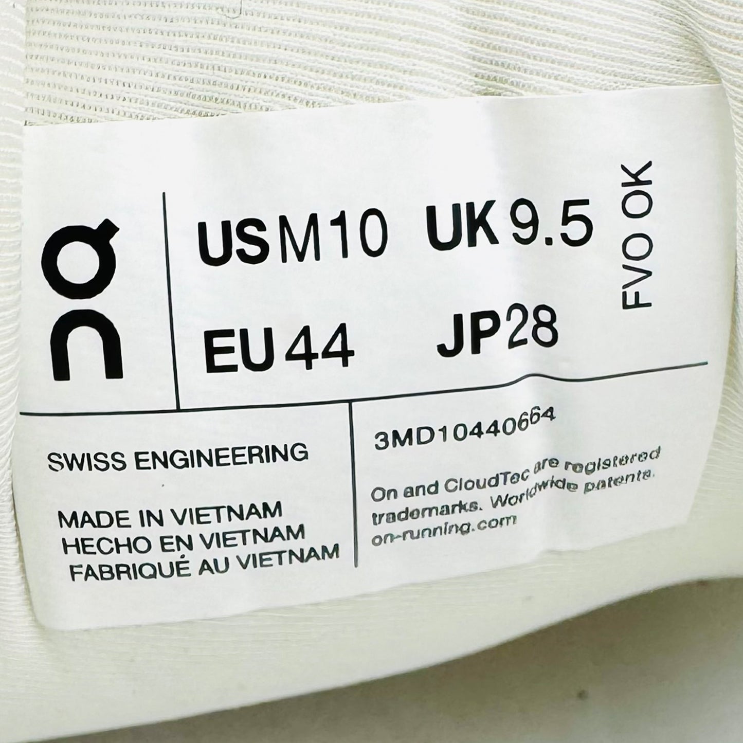 On Running Cloudsurfer White Shoes (Size 44) - 3MD10440664