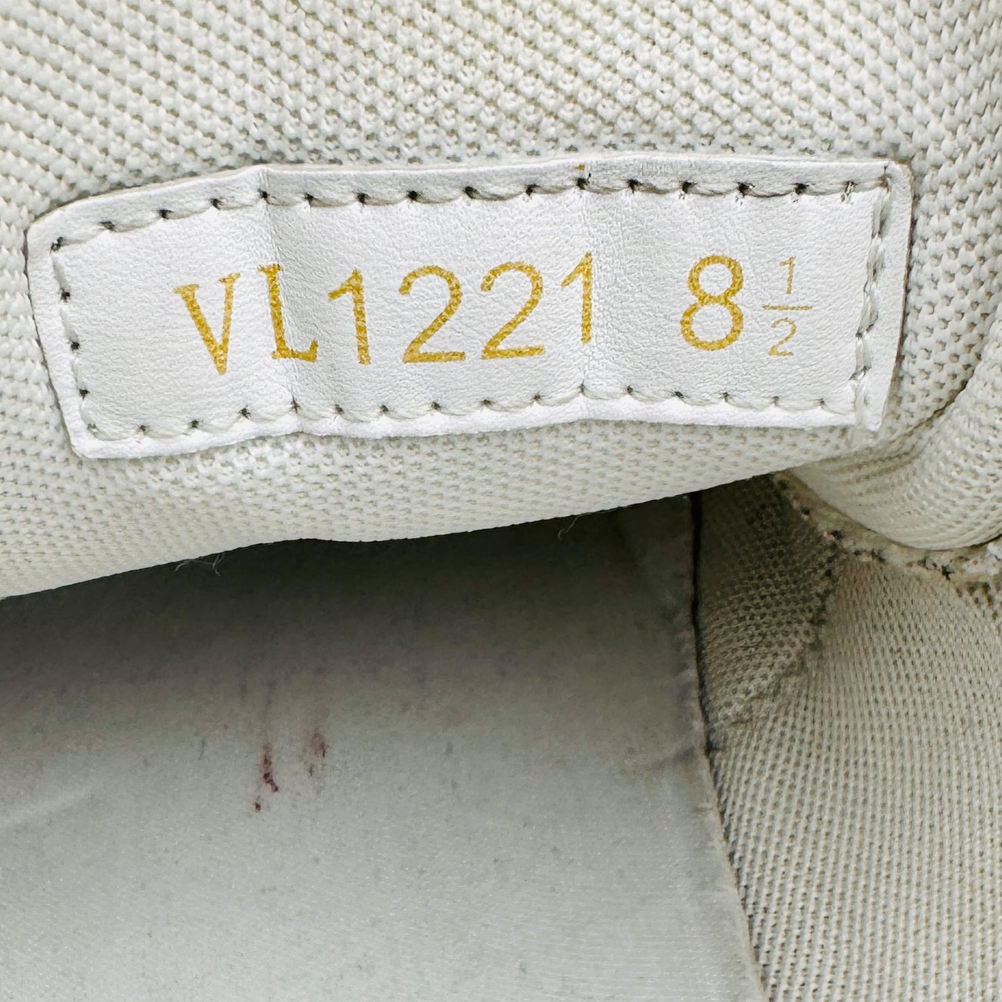 Louis Vuitton Men's Low Trainer Shoes (Size 42.5/43) - VL1221