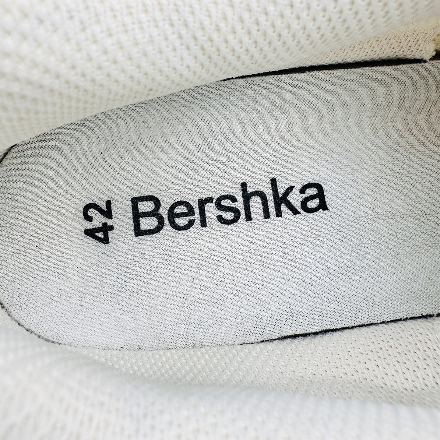 Bershka Contrast XL Sole Trainer Shoes (Size 42) - 2316/160/202