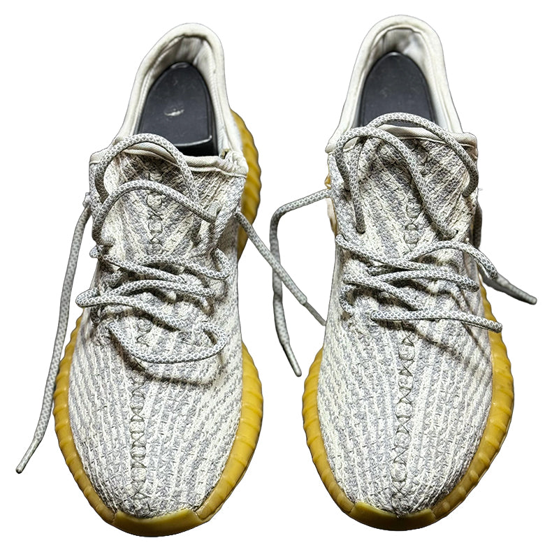 Adidas Yeezy Boost - AQ3661