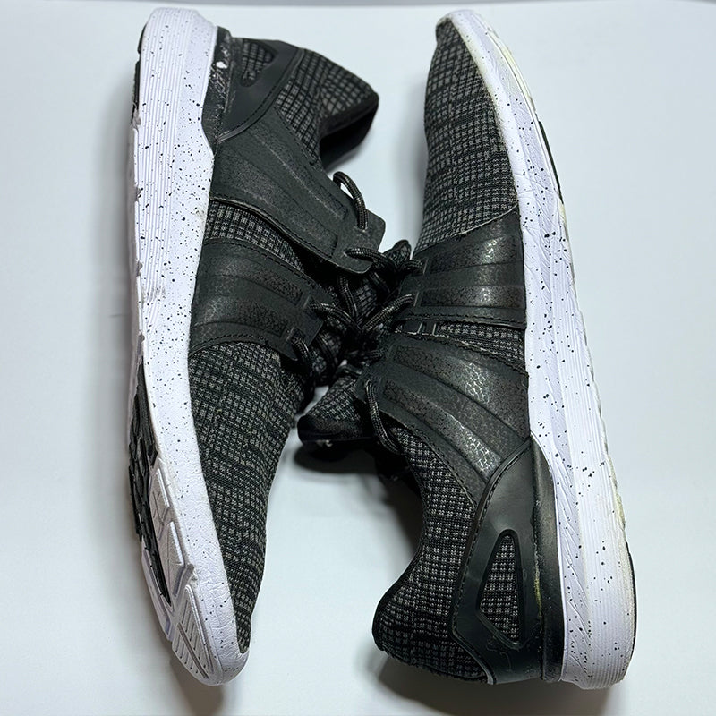 Avia Shoes for Men in Black/White - 0605388321626