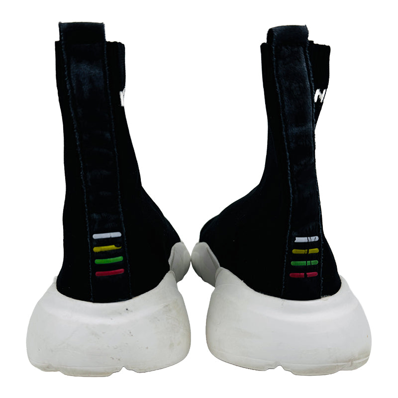 Bershka Men’s Speed Trainer High Top Black Shoes (Size 43)